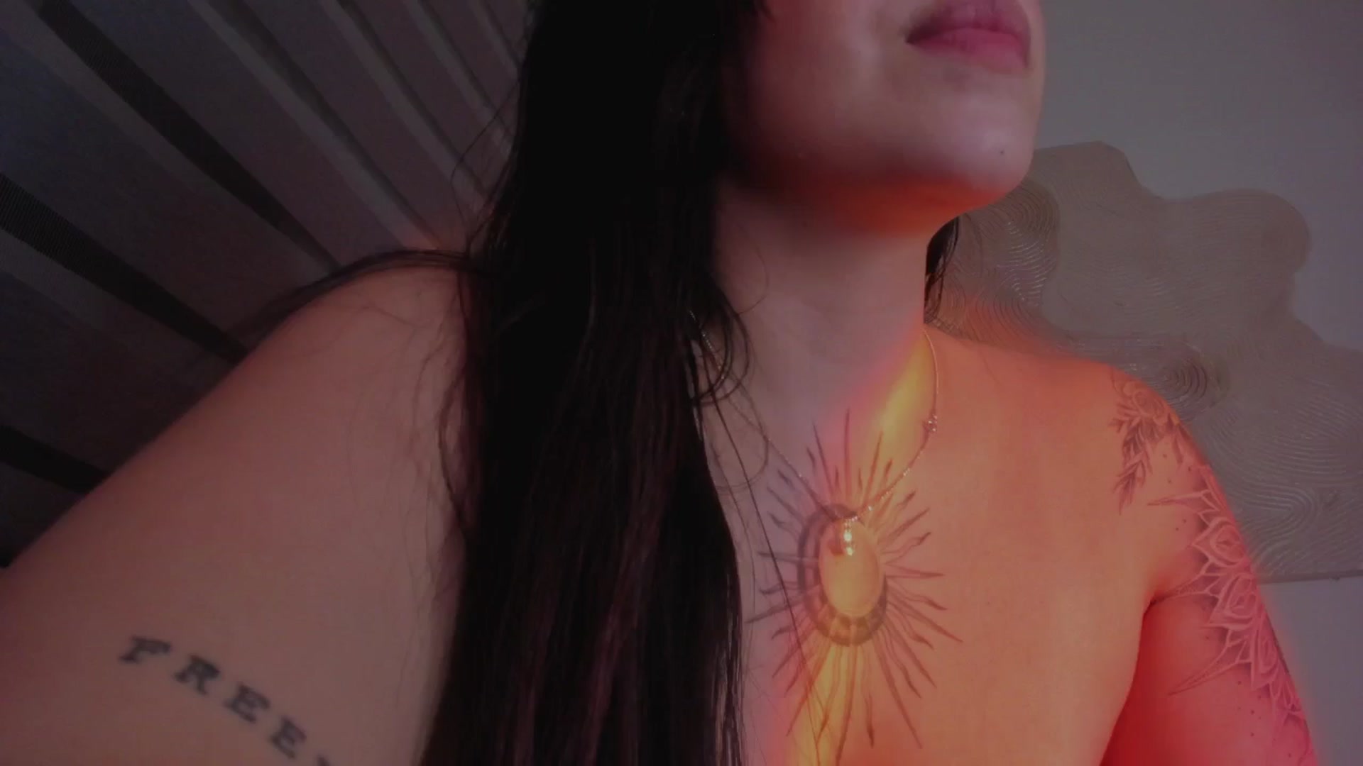 Gallery image thumbnail from Sexxygirl18x's myfreecams stream on, 12/17/2024, 02:39 image 14 of 20