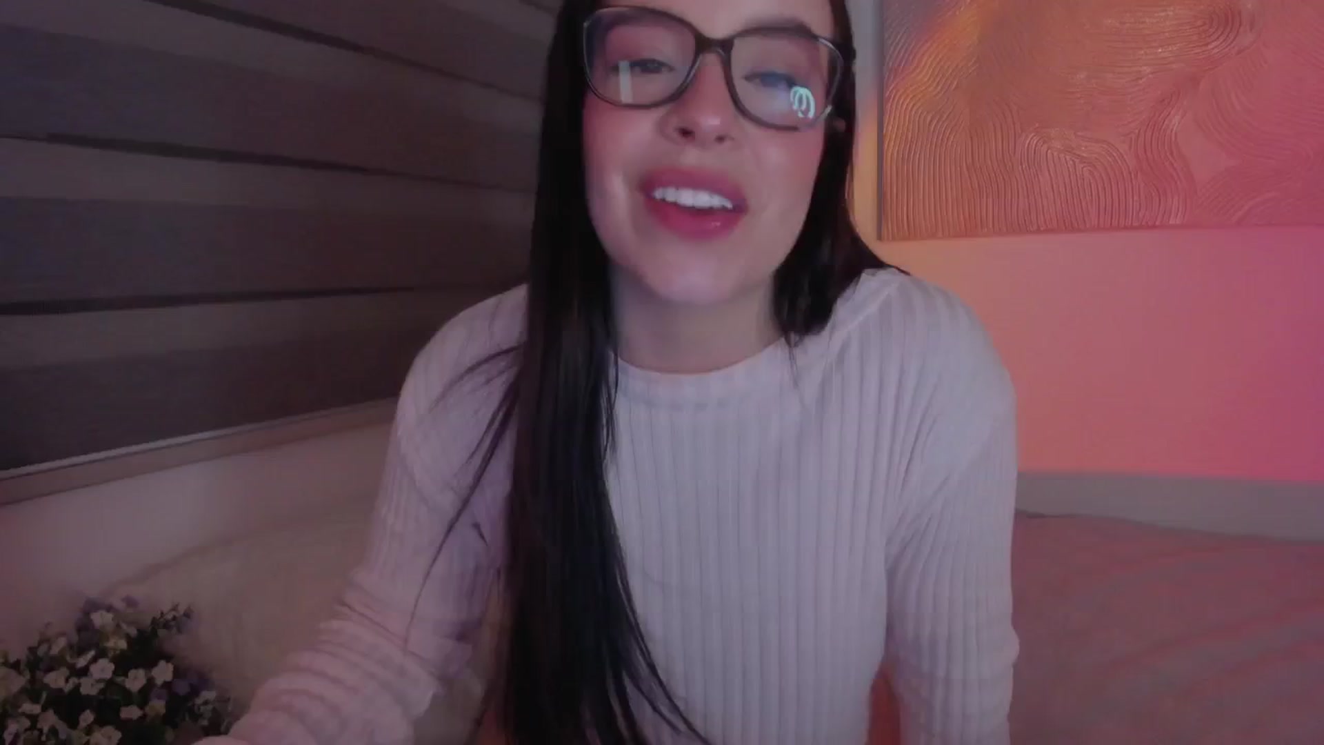 Gallery image thumbnail from Sexxygirl18x's myfreecams stream on, 12/22/2024, 03:17 image 17 of 20