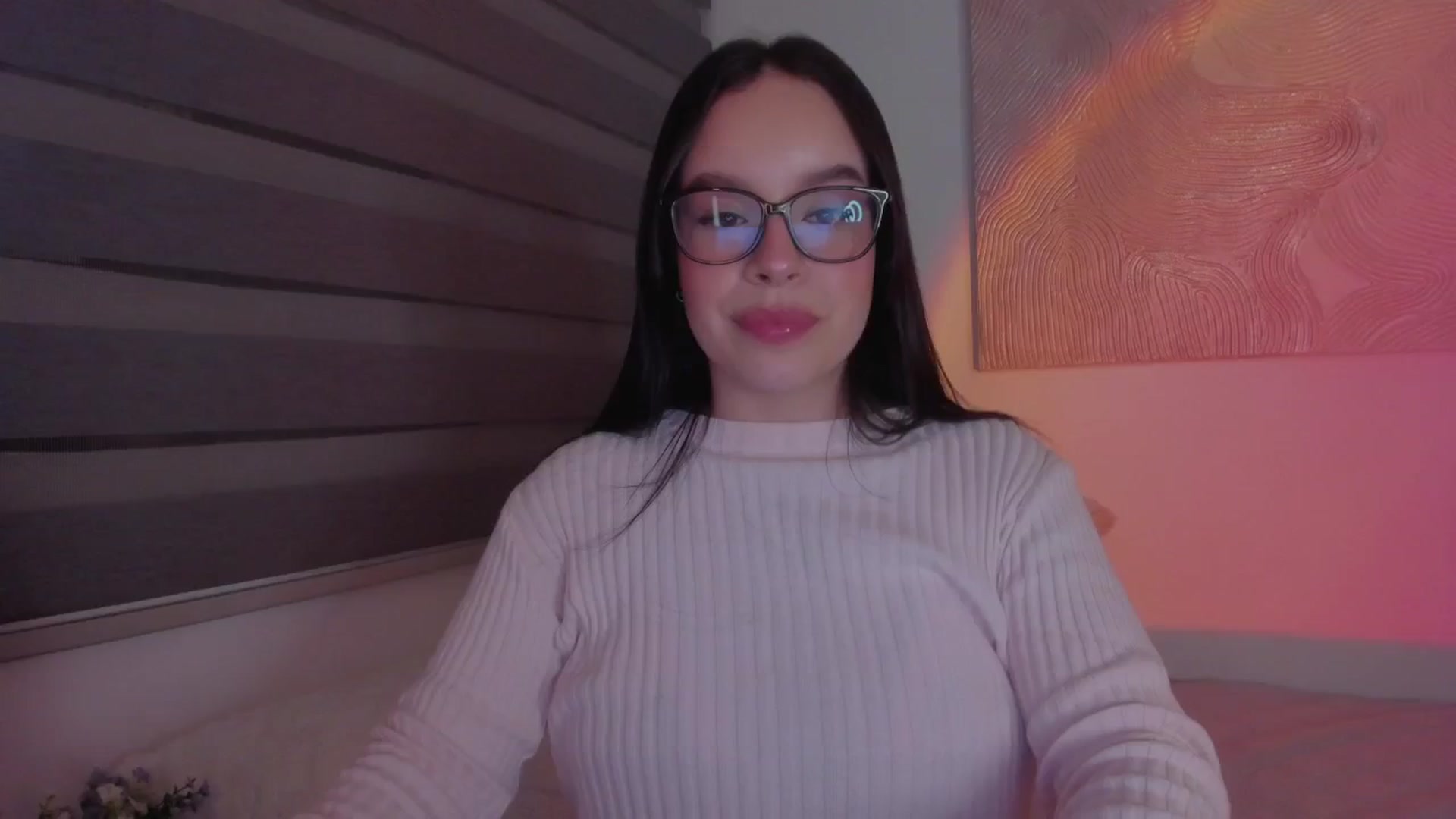 Gallery image thumbnail from Sexxygirl18x's myfreecams stream on, 12/22/2024, 03:17 image 20 of 20