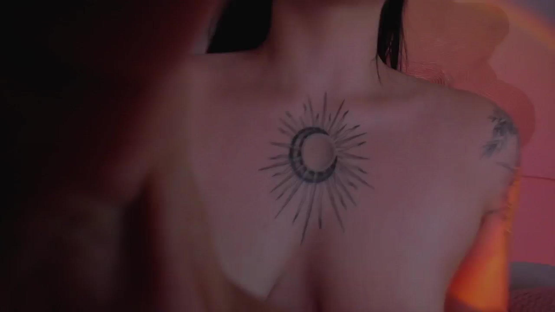 Gallery image thumbnail from Sexxygirl18x's myfreecams stream on, 12/27/2024, 24:49 image 11 of 20