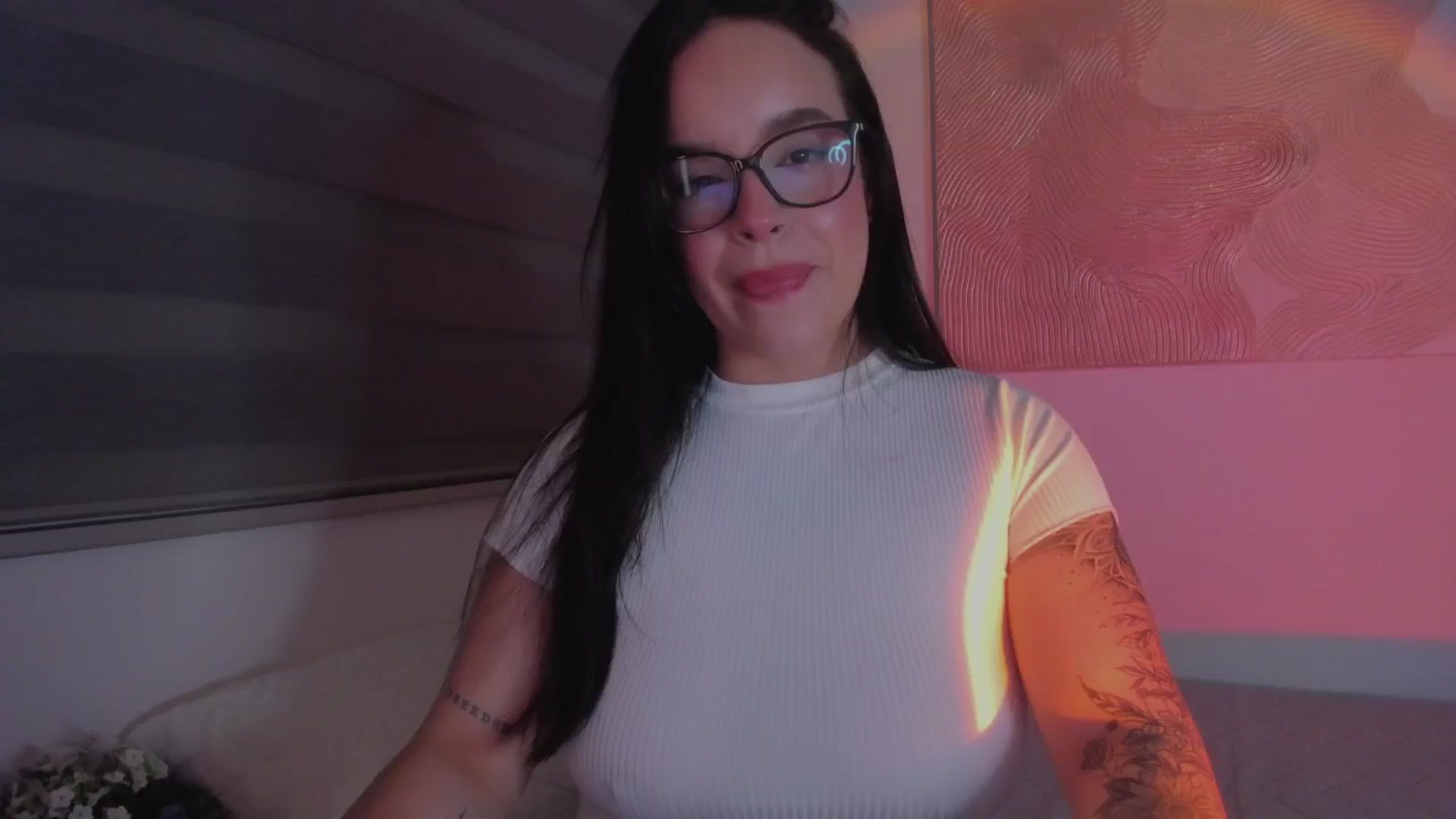 Gallery image thumbnail from Sexxygirl18x's myfreecams stream on, 01/03/2025, 01:19 image 11 of 20