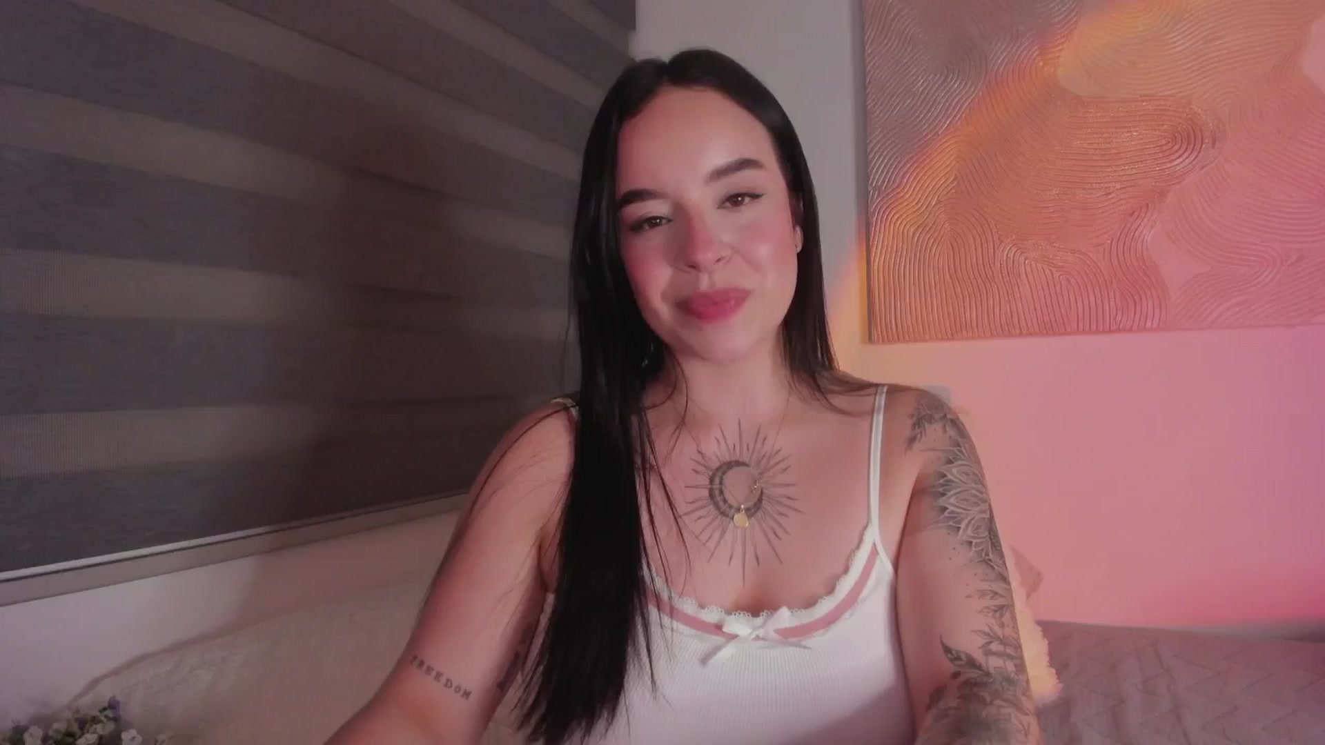 Gallery image thumbnail from Sexxygirl18x's myfreecams stream on, 01/07/2025, 03:58 image 7 of 20