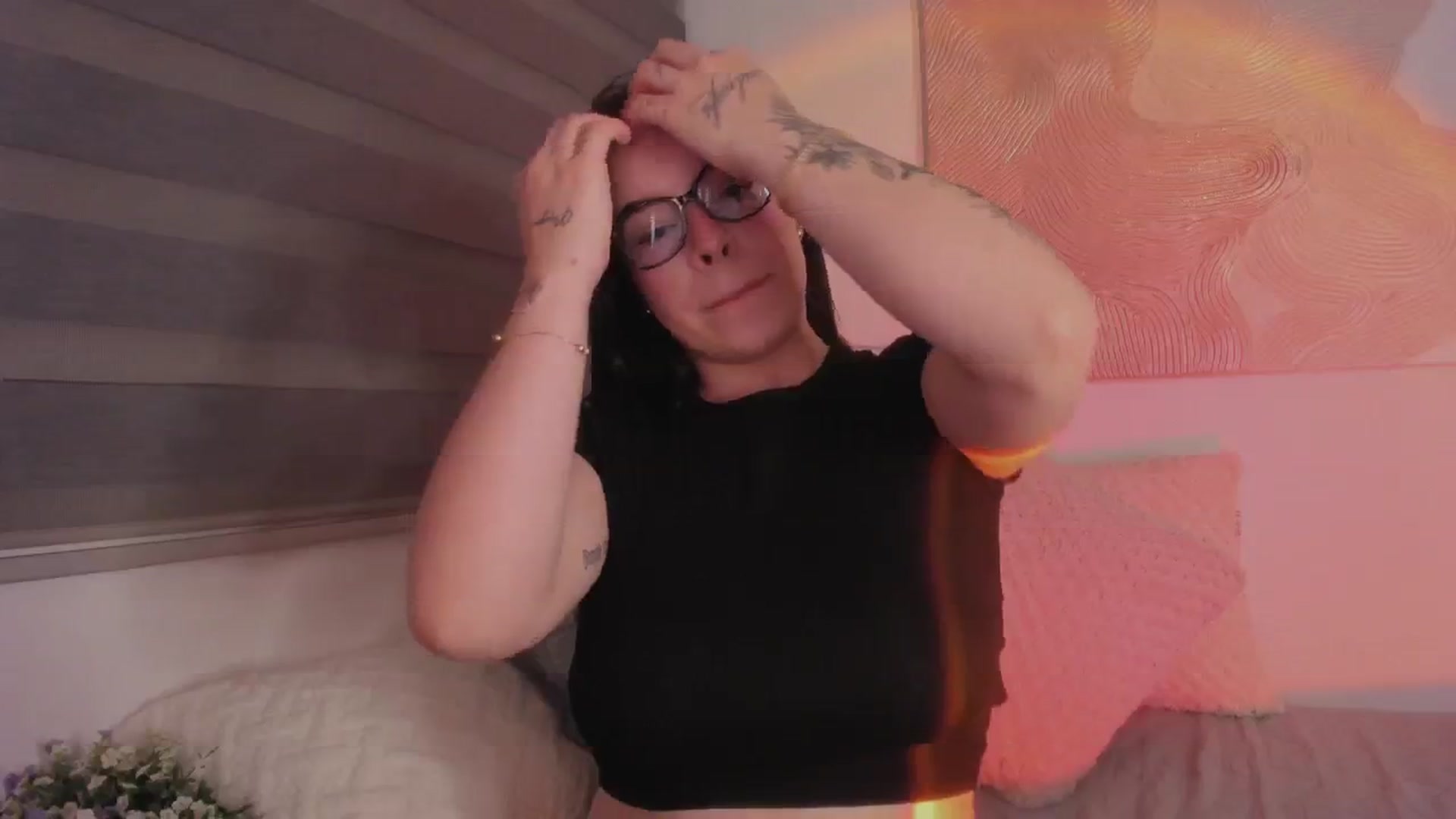 Gallery image thumbnail from Sexxygirl18x's myfreecams stream on, 01/14/2025, 01:06 image 20 of 20