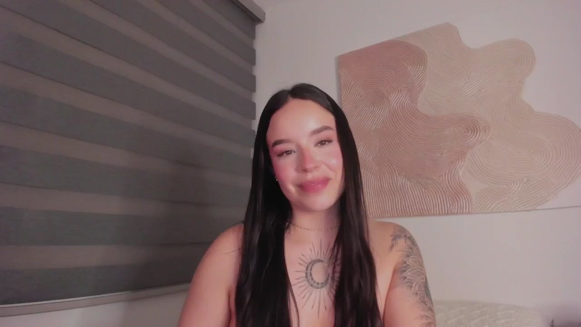 Gallery image thumbnail from Sexxygirl18x's myfreecams stream on, 01/18/2025, 01:57 image 1 of 20