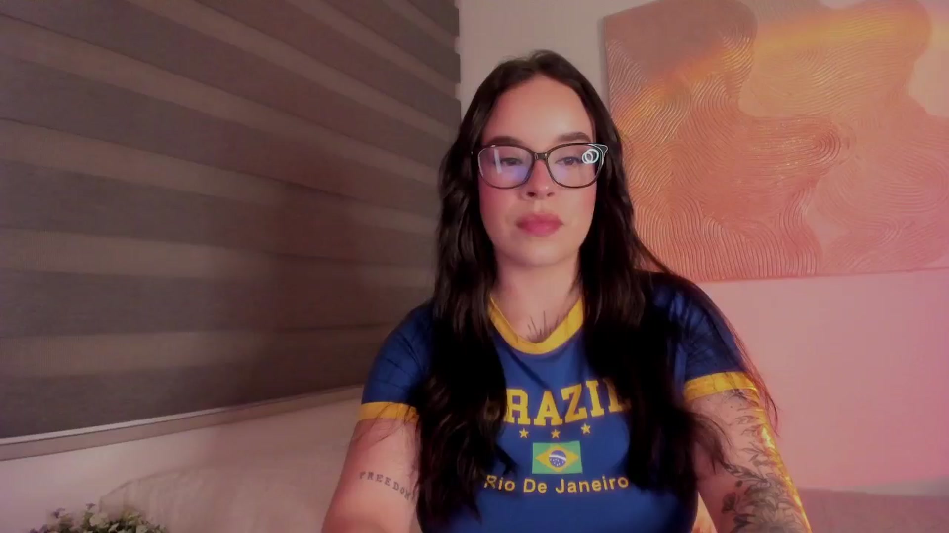 Gallery image thumbnail from Sexxygirl18x's myfreecams stream on, 01/19/2025, 02:13 image 1 of 20