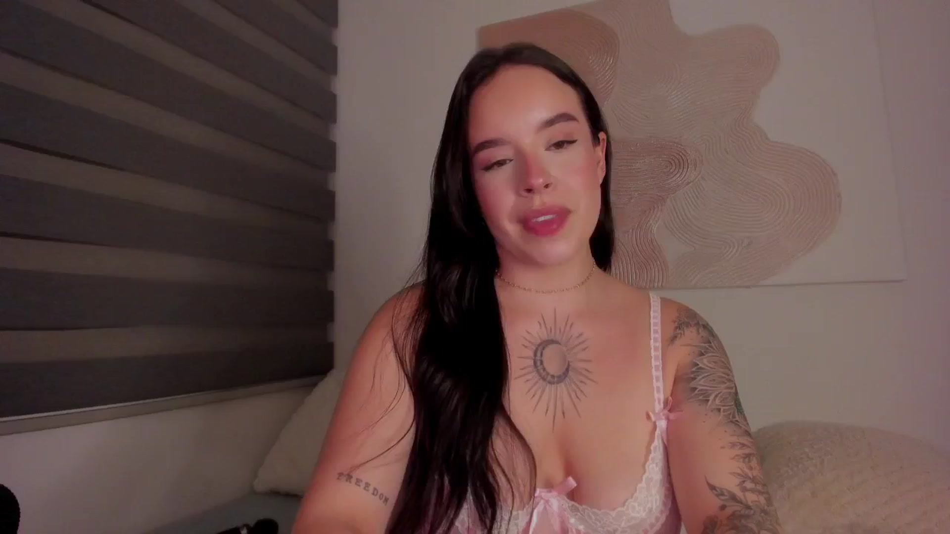 Gallery image thumbnail from Sexxygirl18x's myfreecams stream on, 01/26/2025, 01:47 image 11 of 20