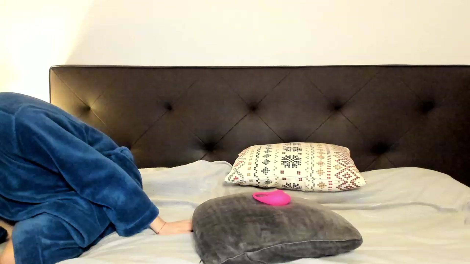 Gallery image thumbnail from SexyAgent's myfreecams stream on, 11/16/2022, 02:29 image 10 of 20