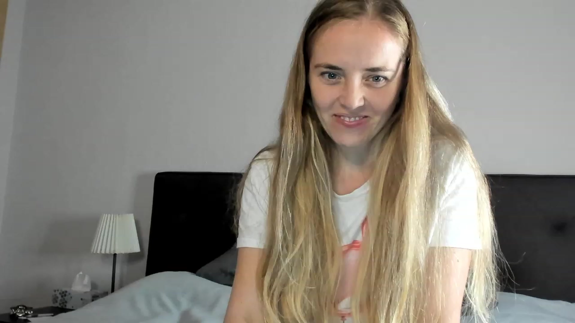 Gallery image thumbnail from SexyAgent's myfreecams stream on, 11/17/2022, 02:31 image 1 of 20