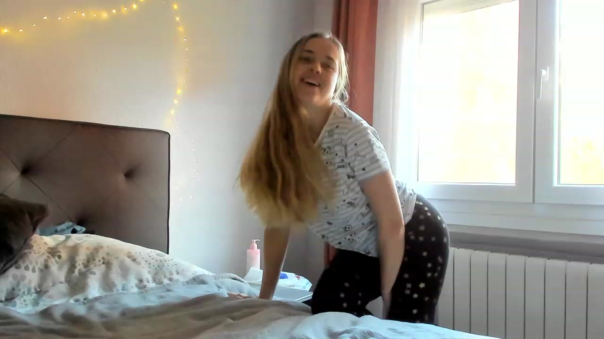 Gallery image thumbnail from SexyAgent's myfreecams stream on, 11/28/2022, 14:46 image 12 of 20