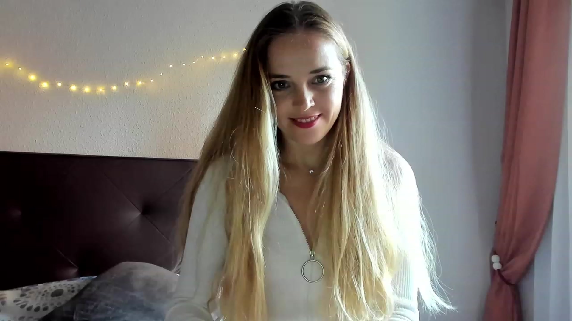 Gallery image thumbnail from SexyAgent's myfreecams stream on, 11/29/2022, 14:50 image 5 of 20