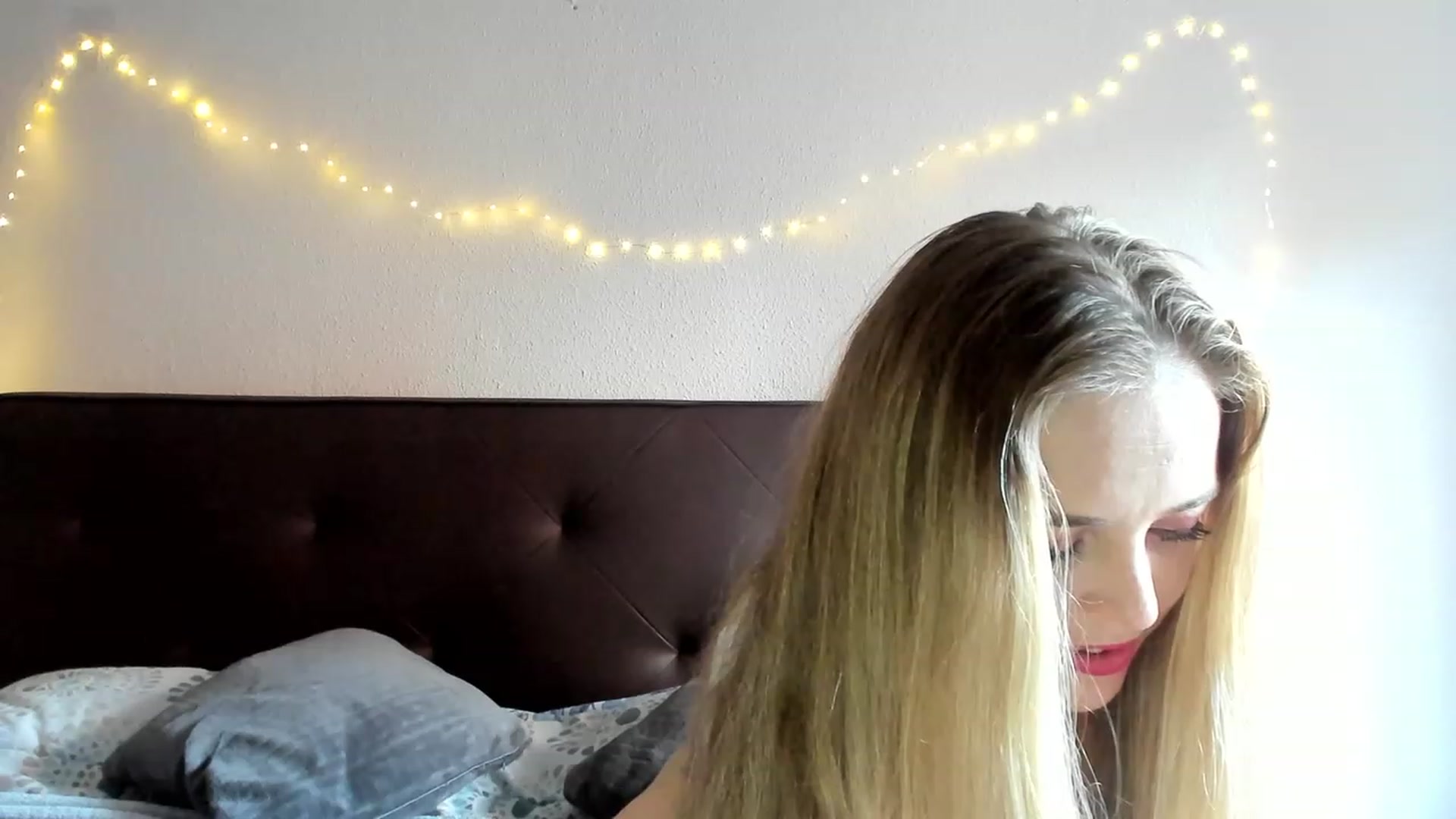 Gallery image thumbnail from SexyAgent's myfreecams stream on, 11/29/2022, 14:50 image 7 of 20