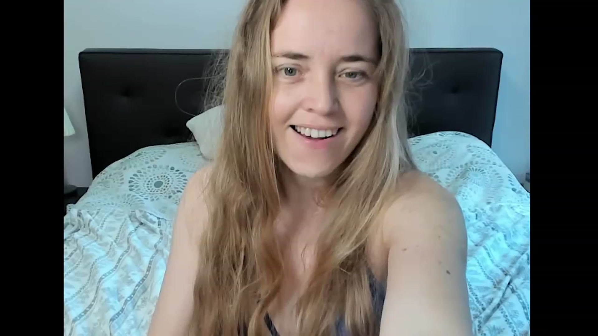 Gallery image thumbnail from SexyAgent's myfreecams stream on, 03/04/2024, 17:24 image 13 of 20