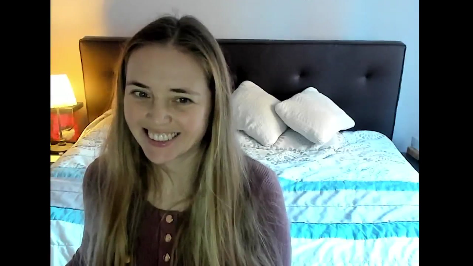 Gallery image thumbnail from SexyAgent's myfreecams stream on, 01/16/2025, 10:49 image 14 of 20