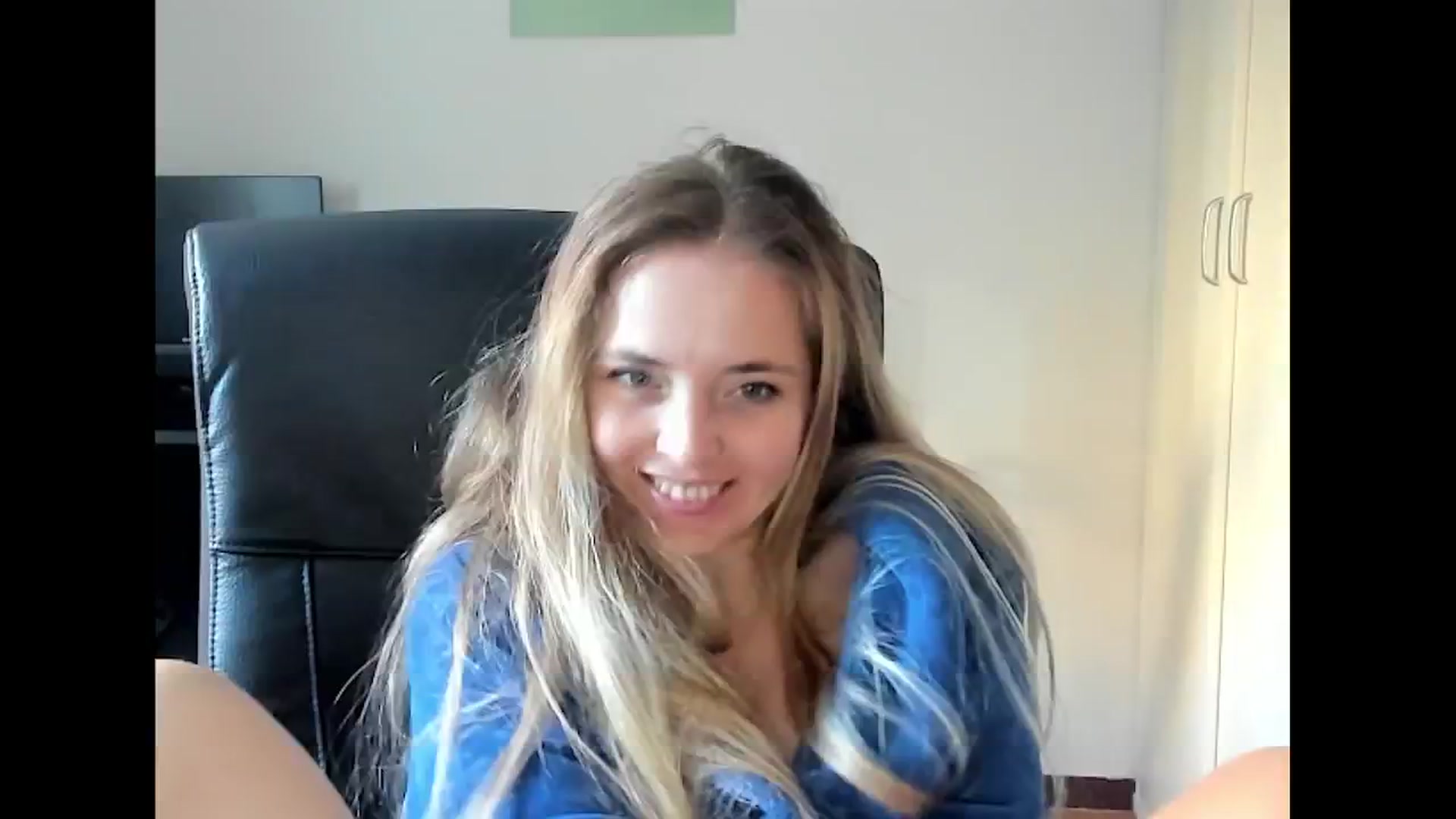 Gallery image thumbnail from SexyAgent's myfreecams stream on, 01/16/2025, 15:34 image 17 of 20