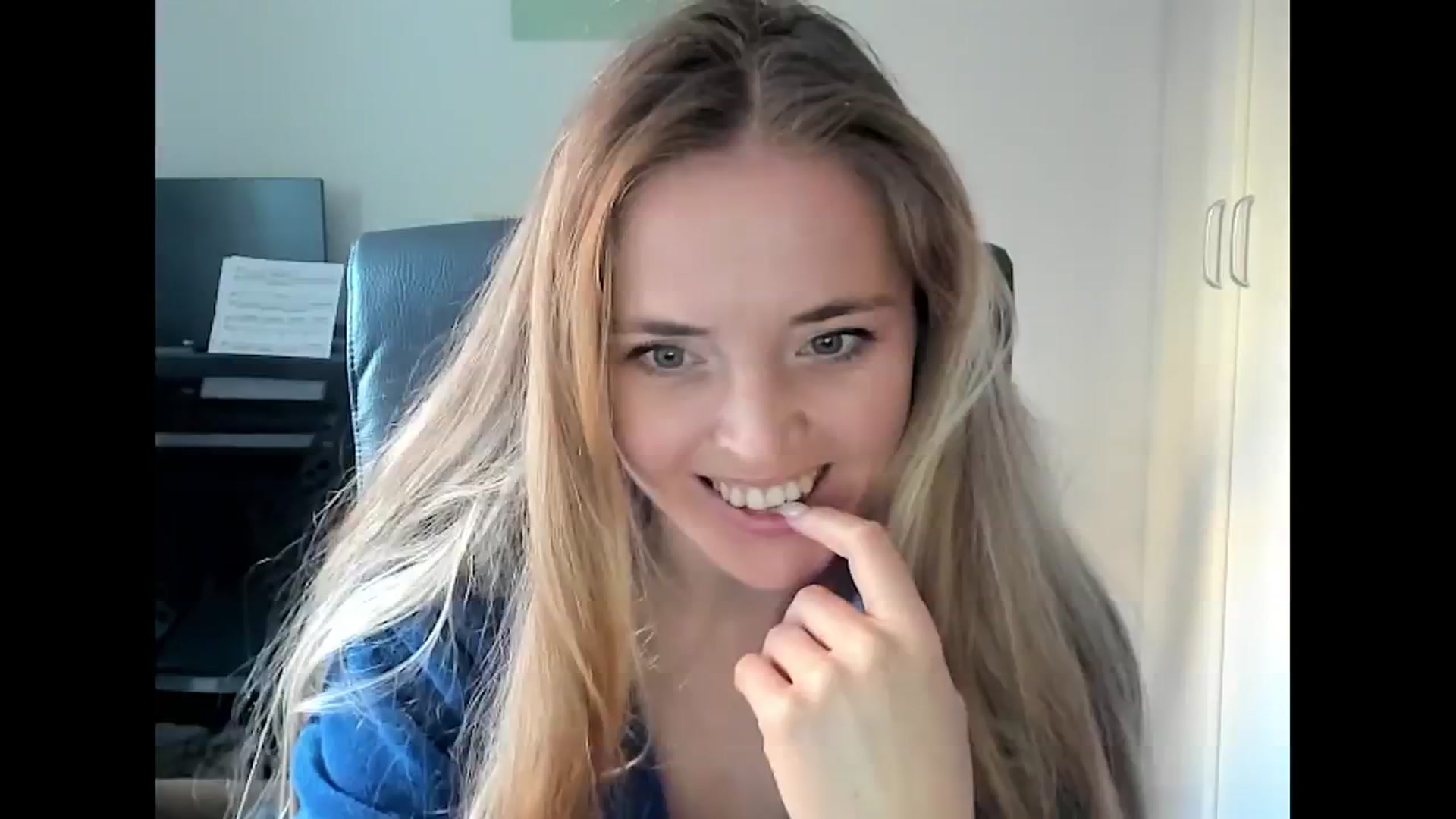 Gallery image thumbnail from SexyAgent's myfreecams stream on, 01/16/2025, 15:34 image 13 of 20