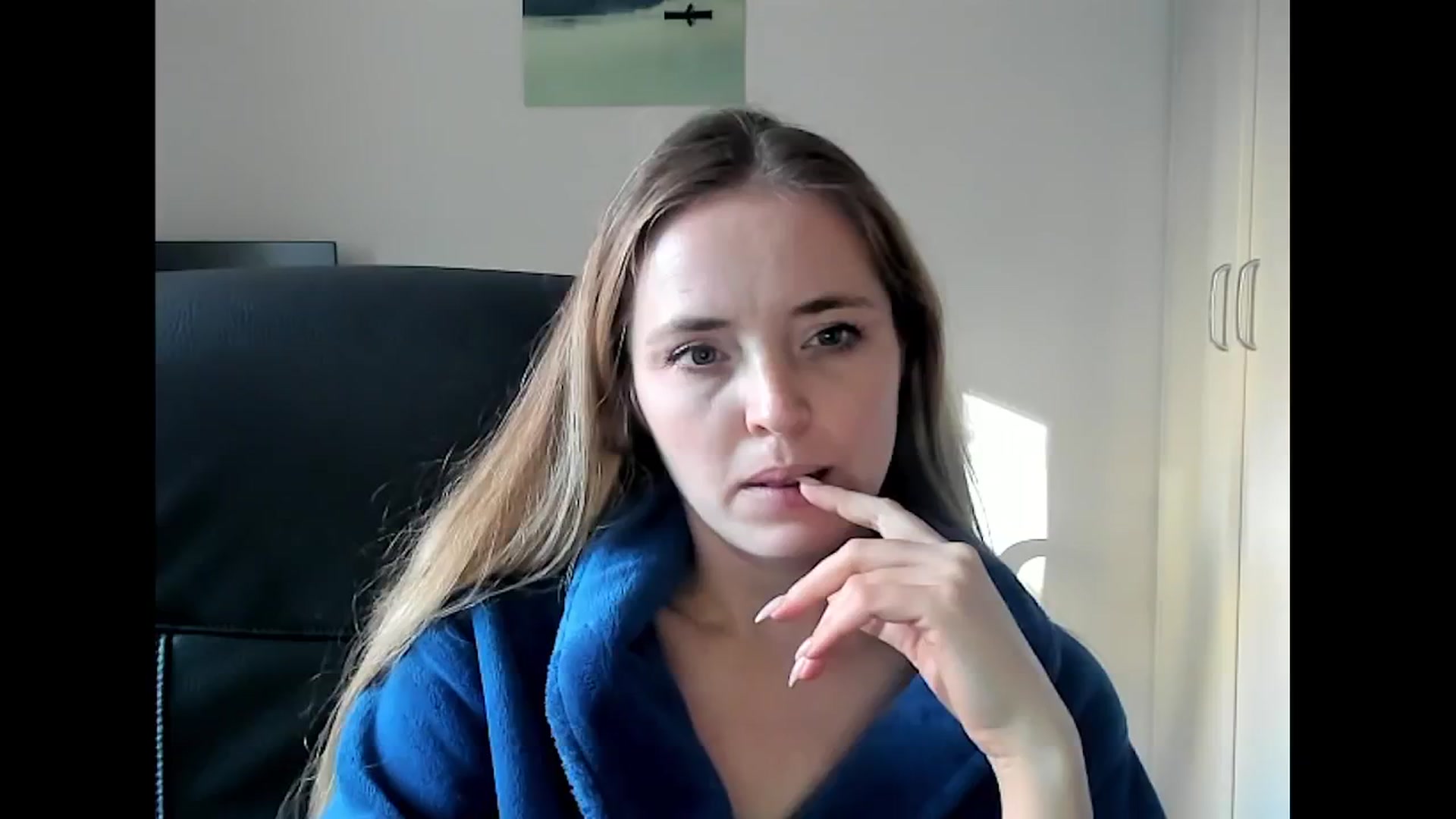 Gallery image thumbnail from SexyAgent's myfreecams stream on, 01/16/2025, 15:34 image 4 of 20