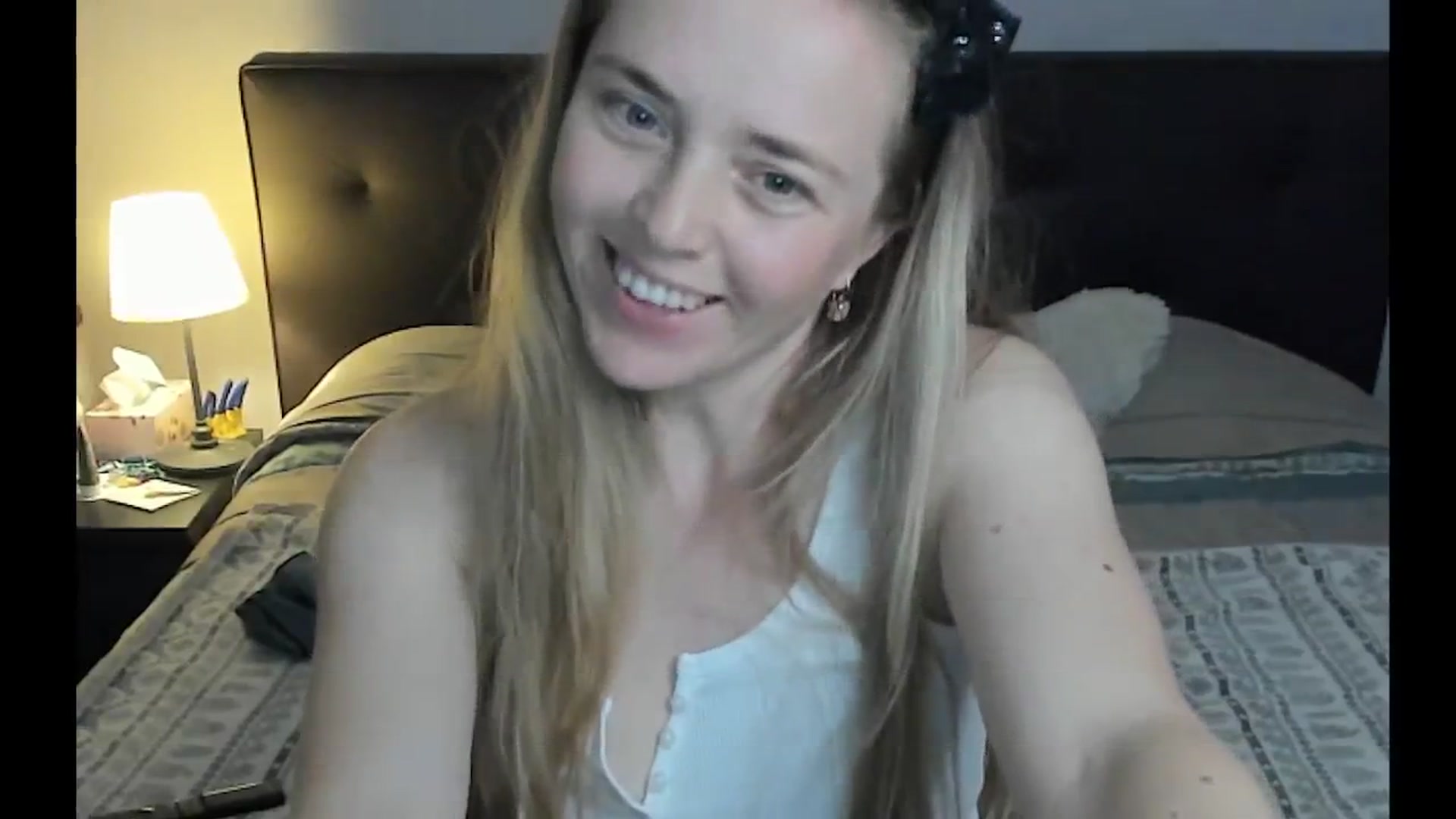 Gallery image thumbnail from SexyAgent's myfreecams stream on, 05/14/2025, 20:27 image 18 of 20