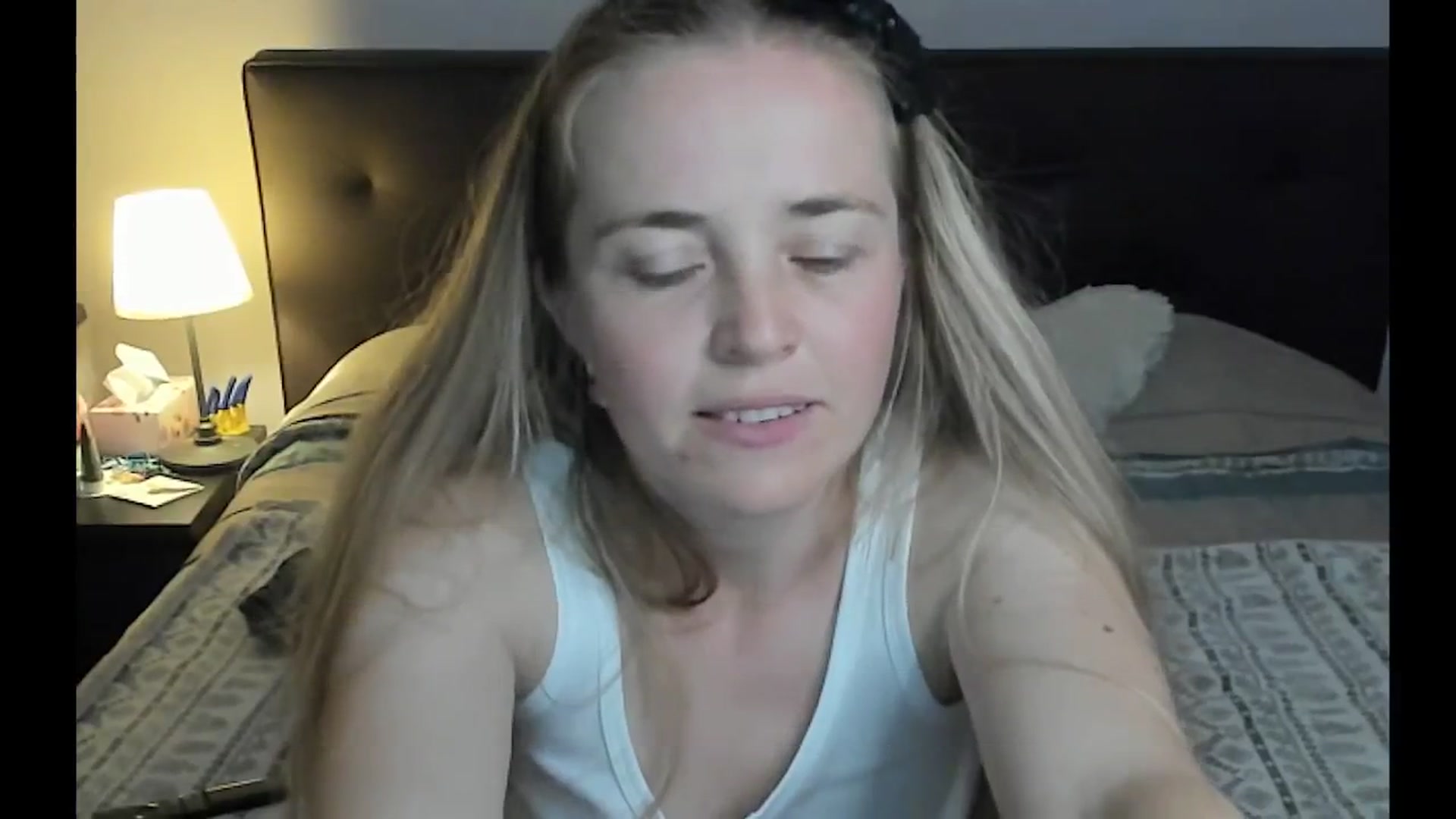 Gallery image thumbnail from SexyAgent's myfreecams stream on, 05/14/2025, 20:27 image 19 of 20