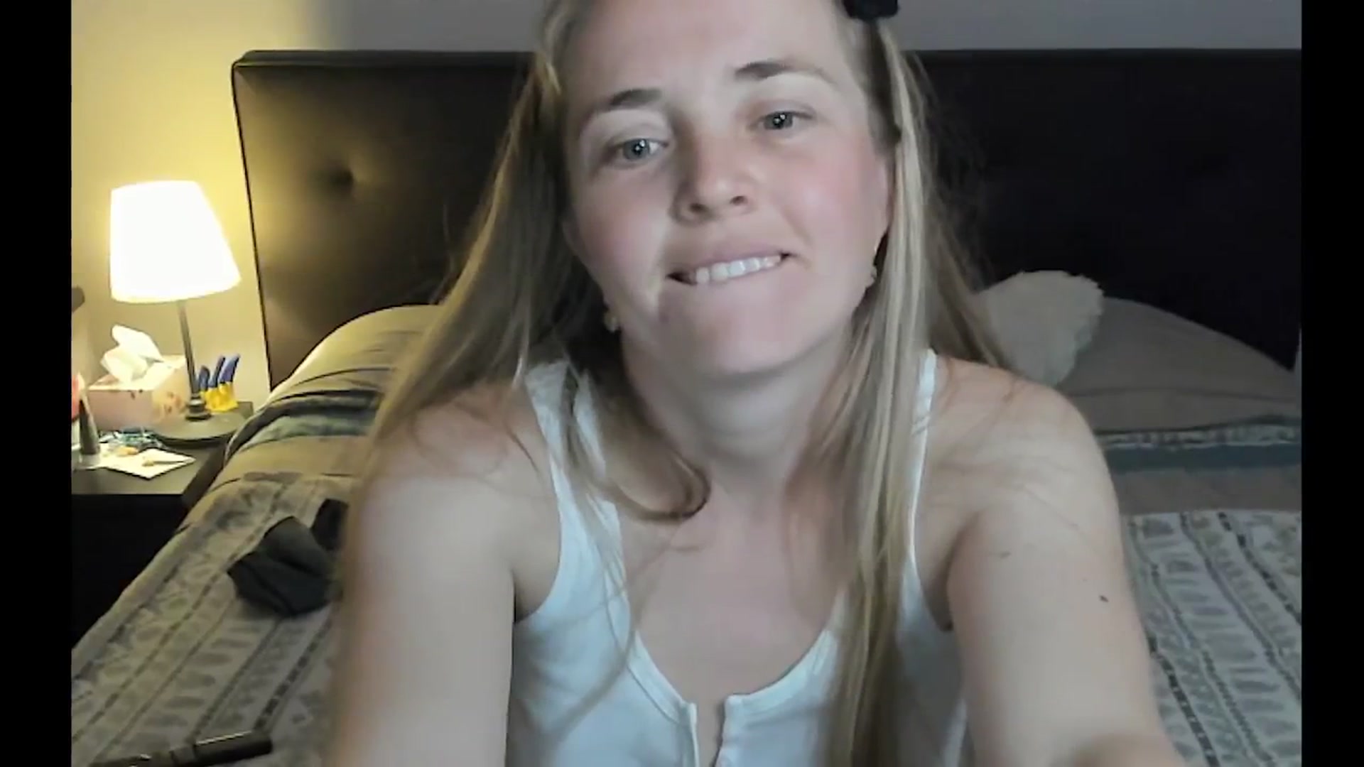 Gallery image thumbnail from SexyAgent's myfreecams stream on, 05/14/2025, 20:27 image 20 of 20