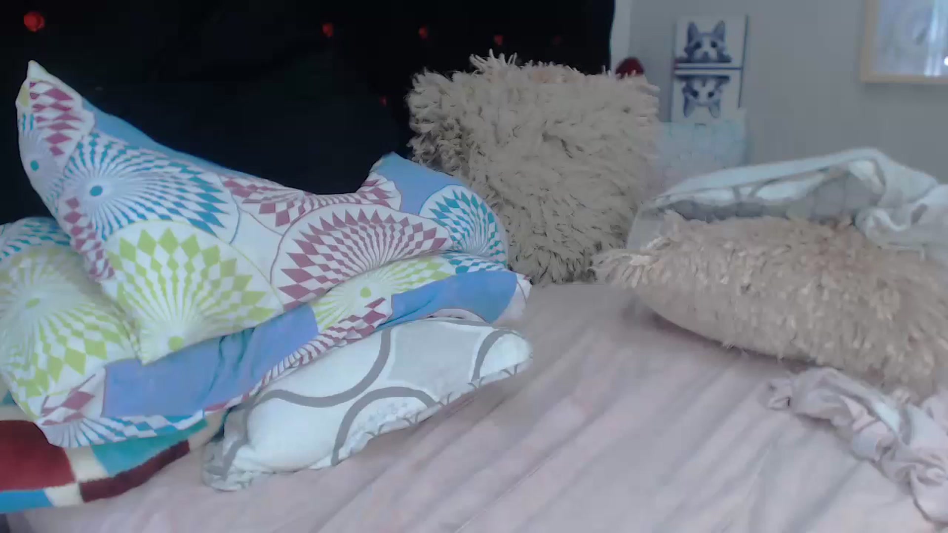 Gallery image thumbnail from SexyAlexaX's myfreecams stream on, 12/29/2022, 18:35 image 20 of 20