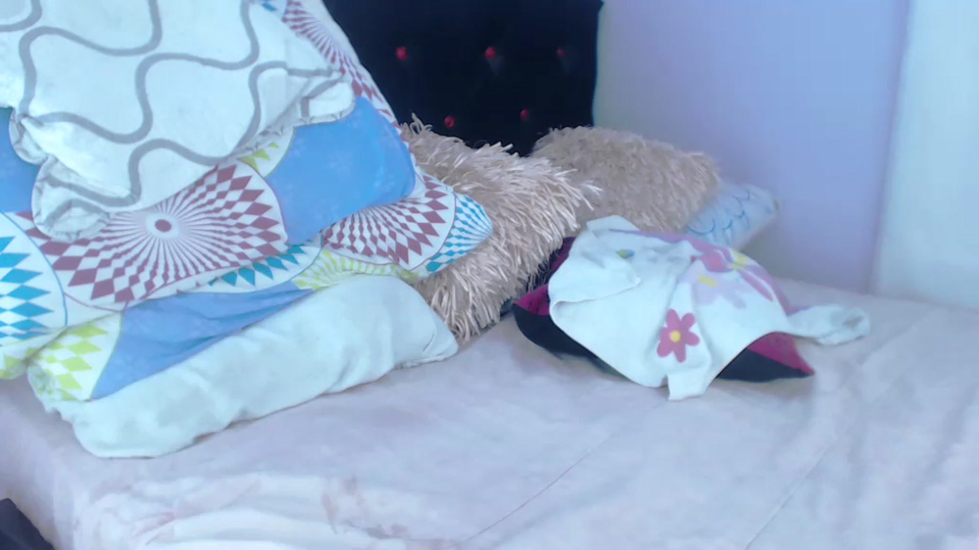 Gallery image thumbnail from SexyAlexaX's myfreecams stream on, 12/26/2024, 17:55 image 7 of 20