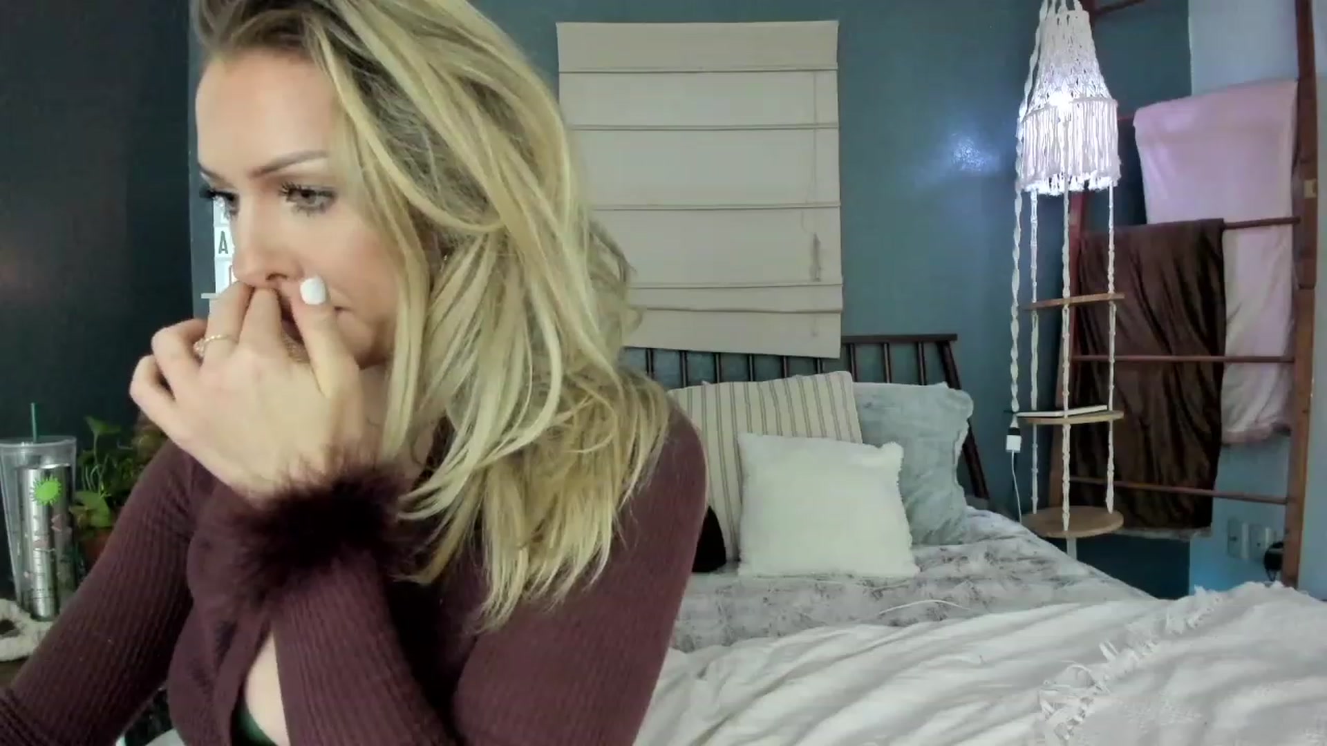 Gallery image thumbnail from SexyAshley_21's myfreecams stream on, 02/05/2023, 06:21 image 18 of 20