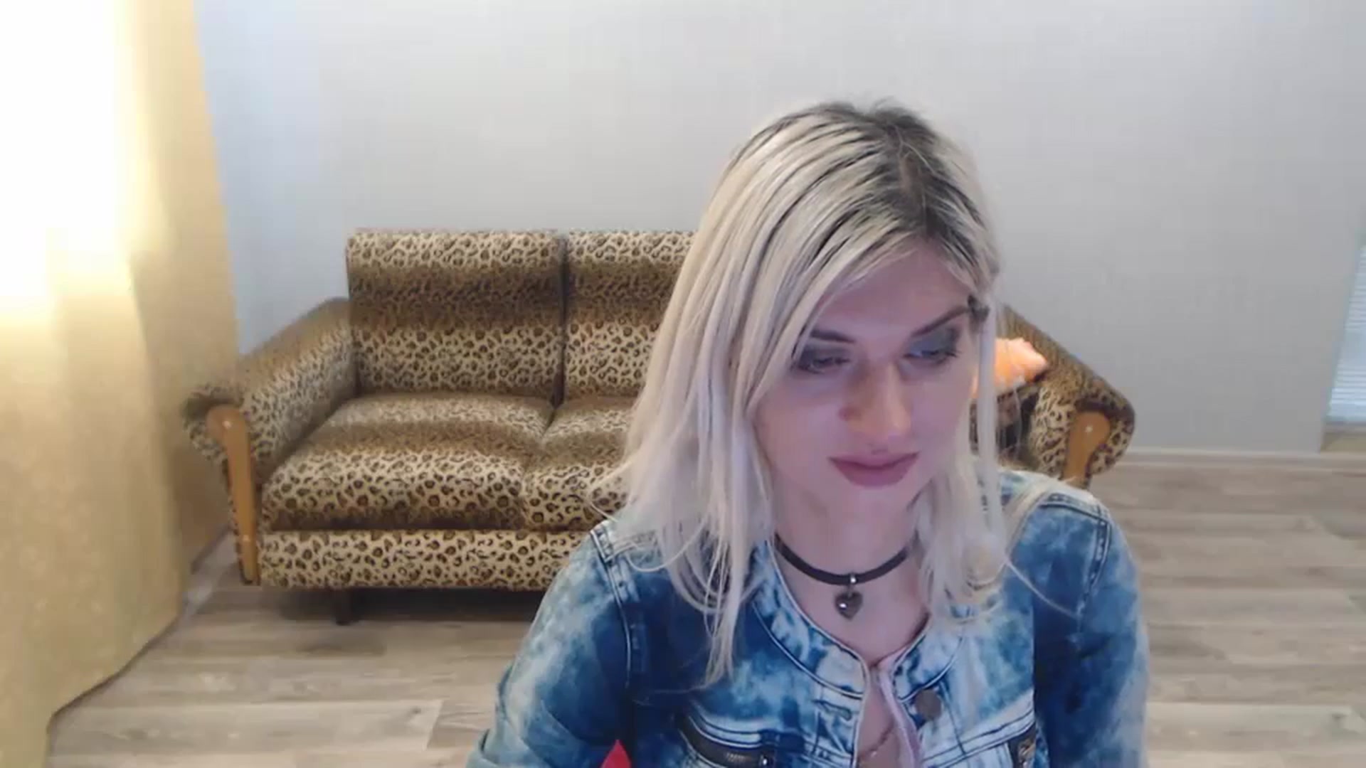 Gallery image thumbnail from SexyBeatriice's myfreecams stream on, 10/14/2024, 12:32 image 16 of 20