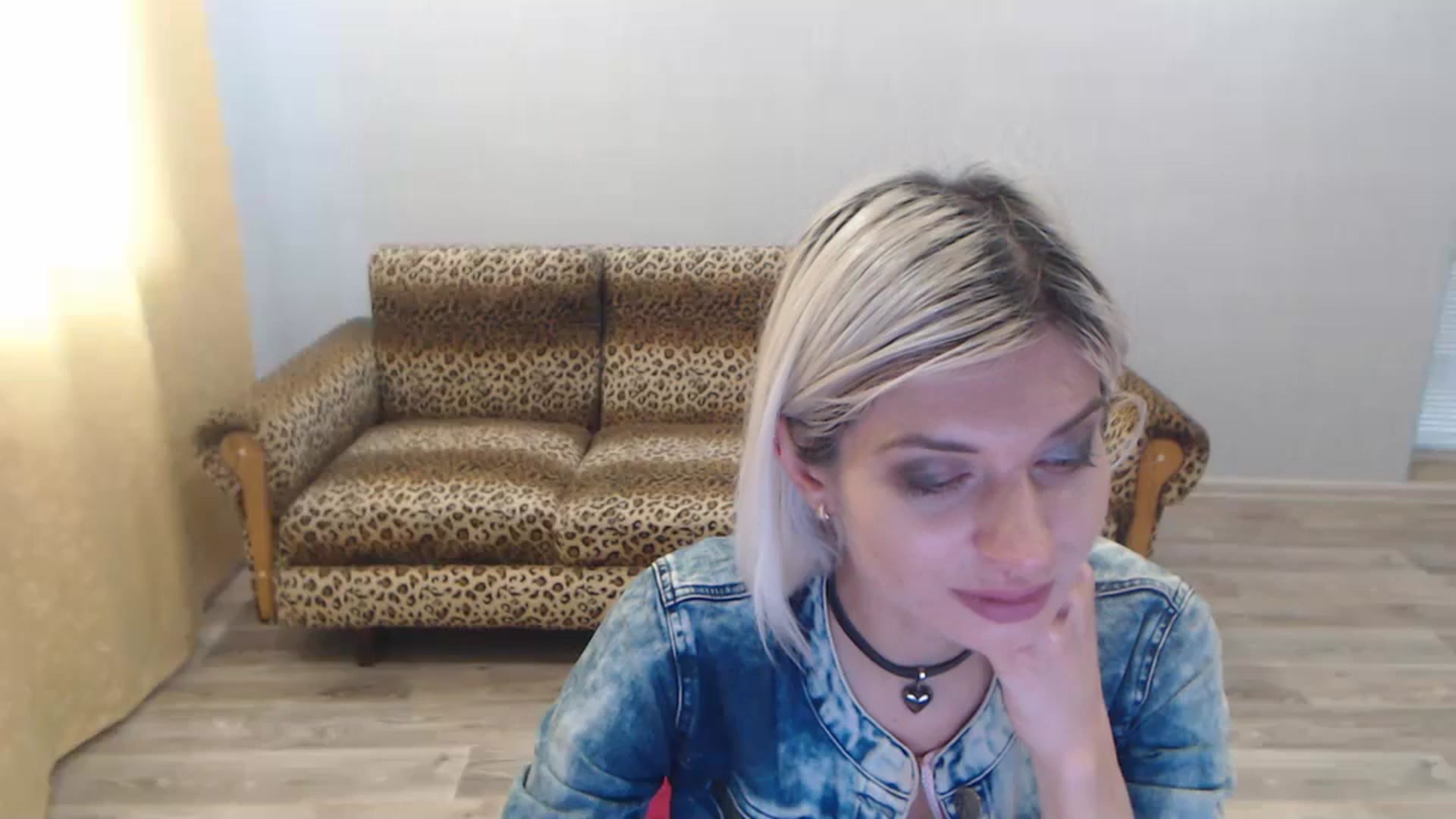 Gallery image thumbnail from SexyBeatriice's myfreecams stream on, 10/14/2024, 12:32 image 18 of 20