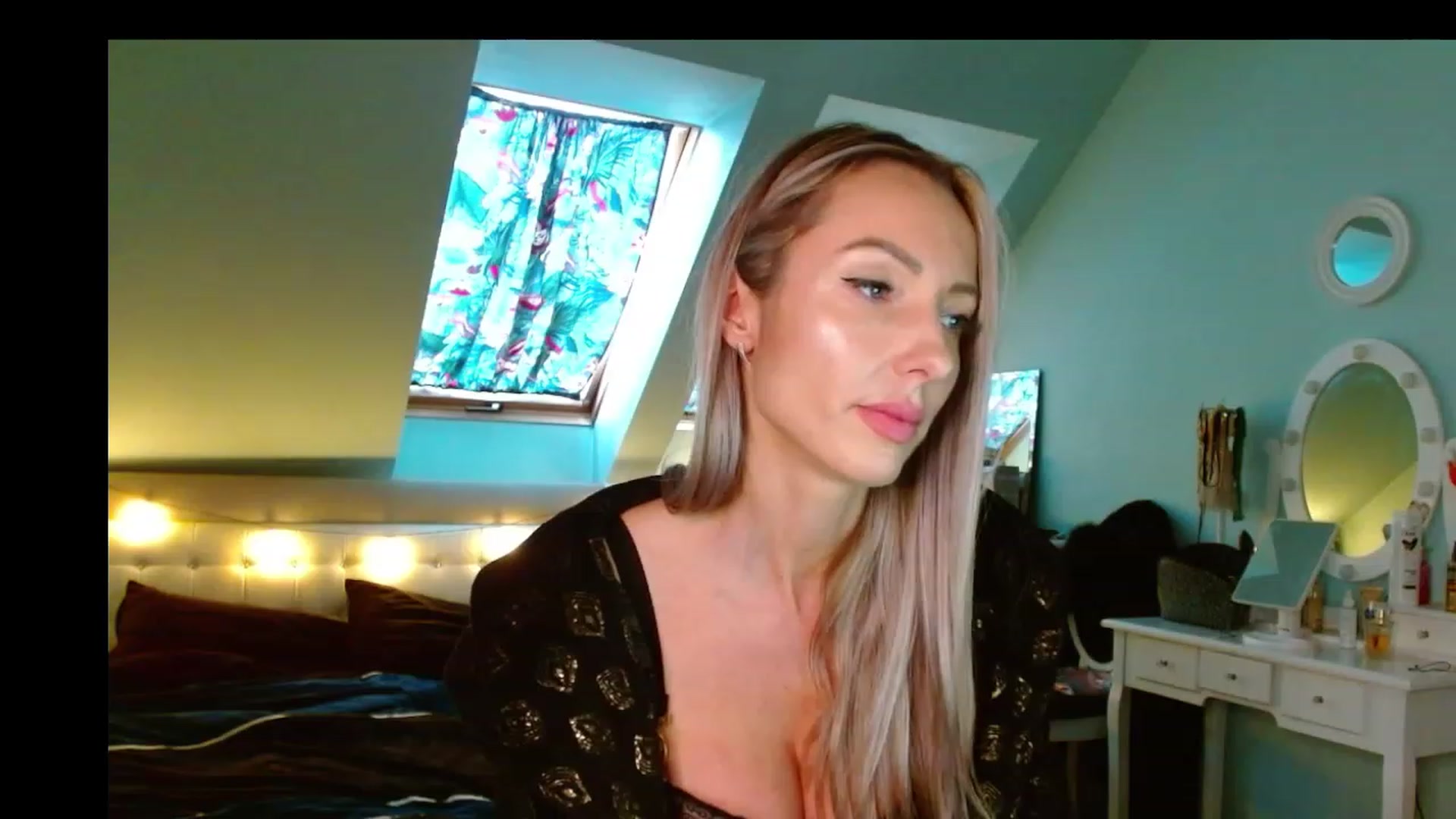 Gallery image thumbnail from SexyEmila's myfreecams stream on, 01/24/2024, 12:28 image 9 of 20