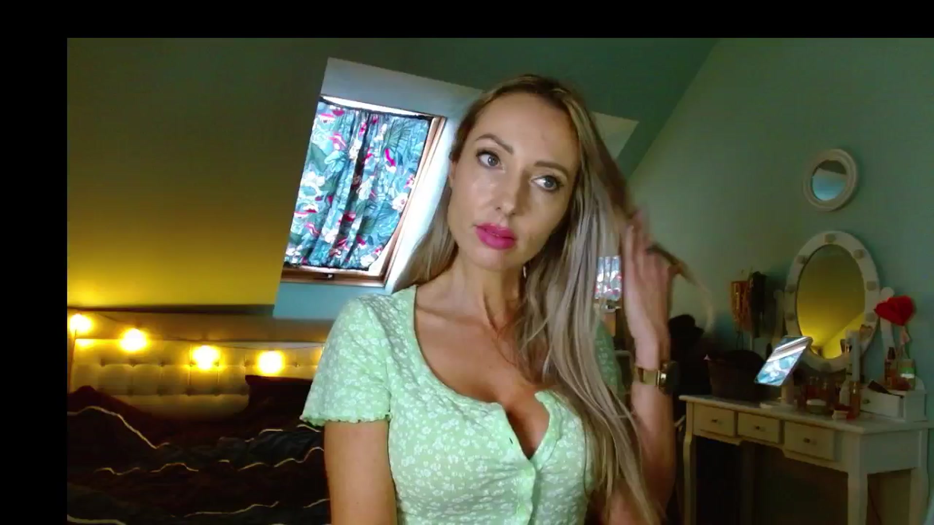 Gallery image thumbnail from SexyEmila's myfreecams stream on, 01/31/2024, 12:49 image 1 of 20