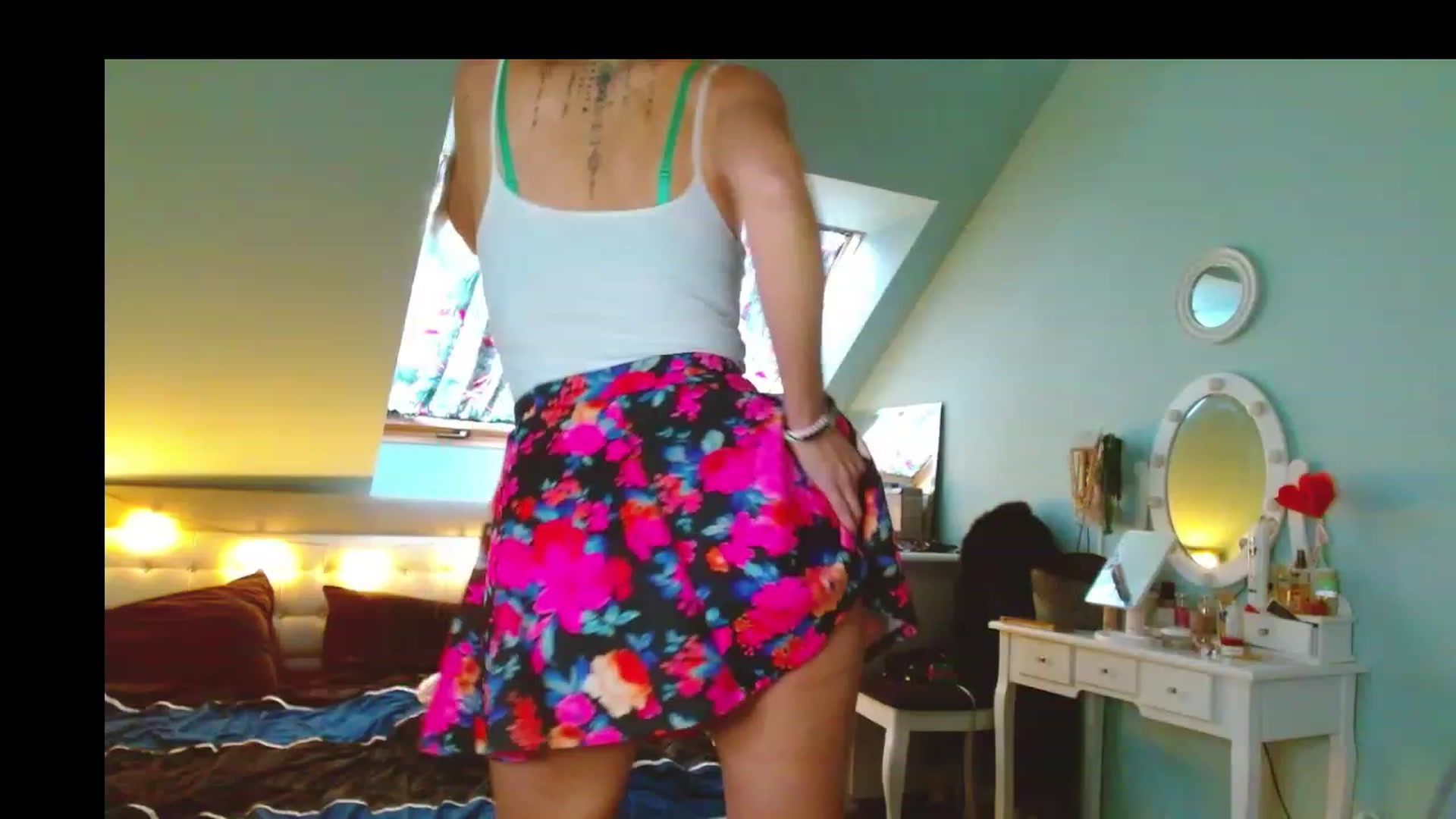 Gallery image thumbnail from SexyEmila's myfreecams stream on, 02/02/2024, 11:42 image 19 of 20