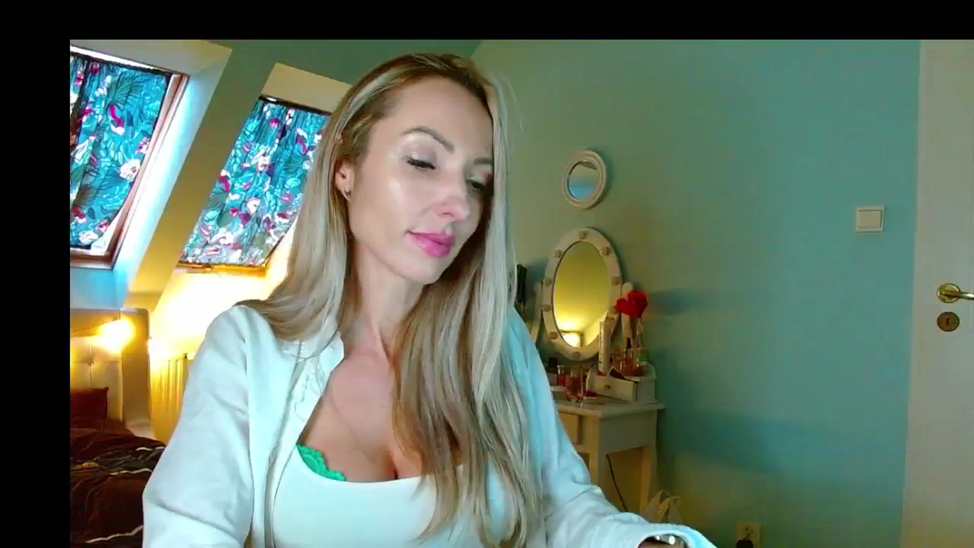 Gallery image thumbnail from SexyEmila's myfreecams stream on, 02/02/2024, 15:53 image 10 of 20