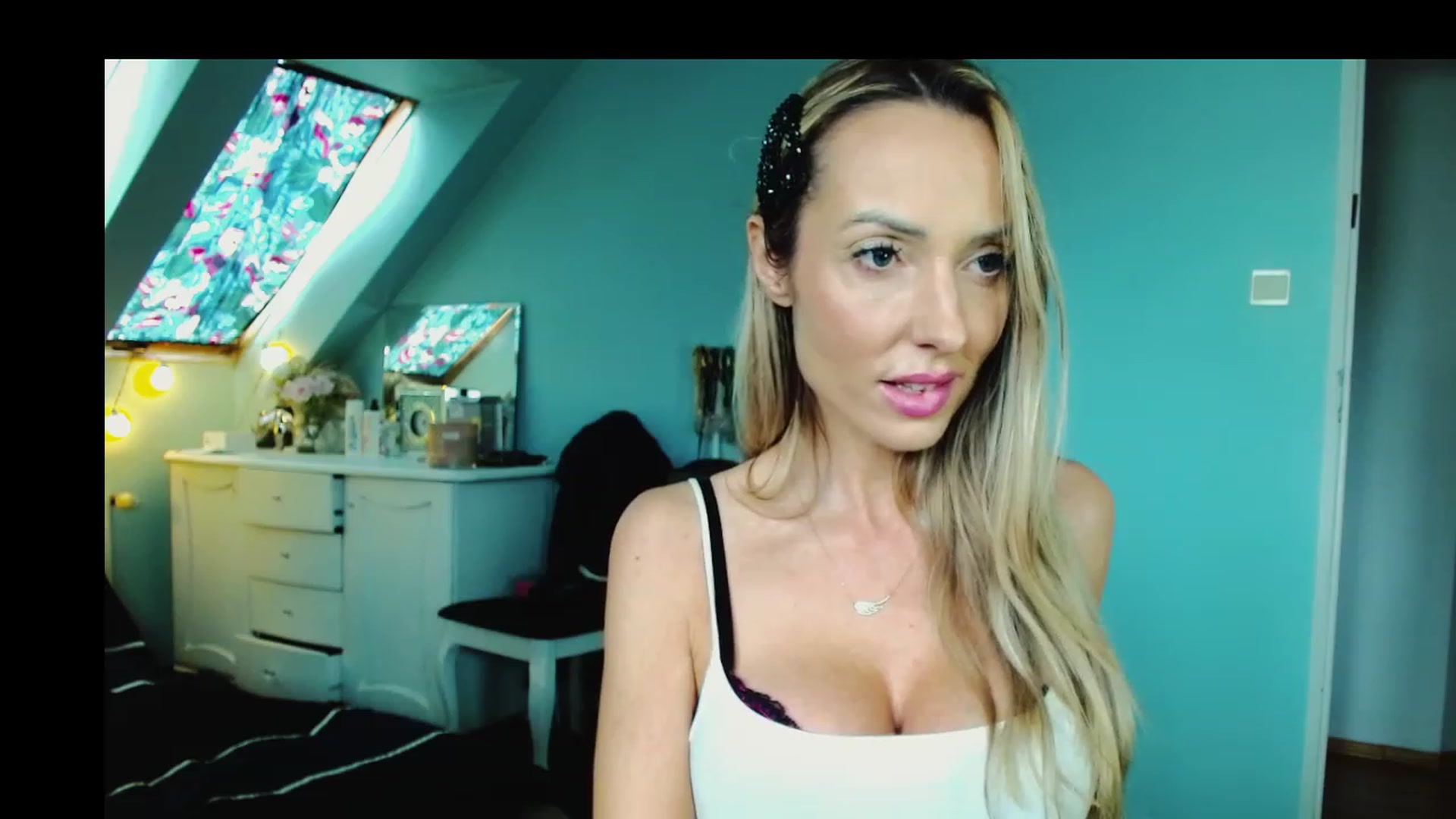 Gallery image thumbnail from SexyEmila's myfreecams stream on, 02/15/2024, 12:40 image 7 of 20