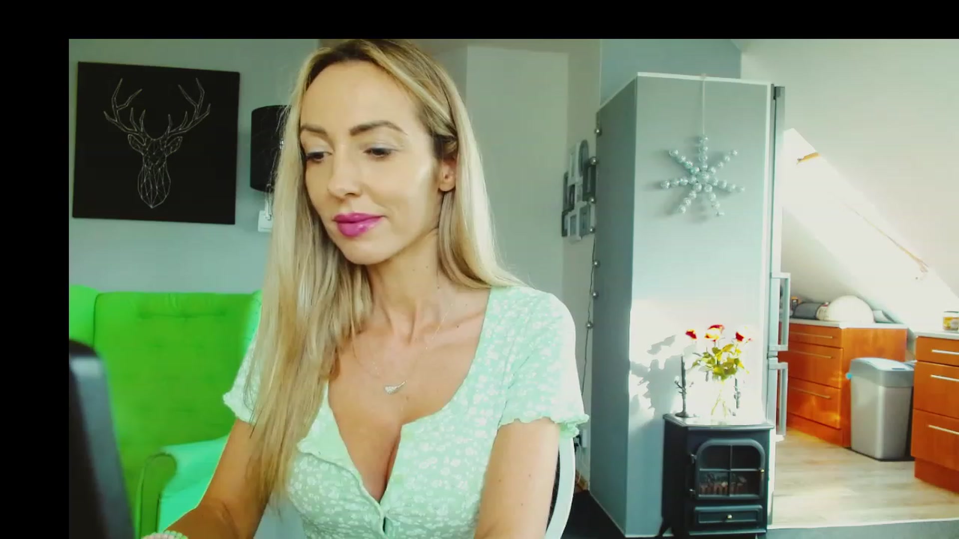 Gallery image thumbnail from SexyEmila's myfreecams stream on, 02/16/2024, 11:02 image 20 of 20
