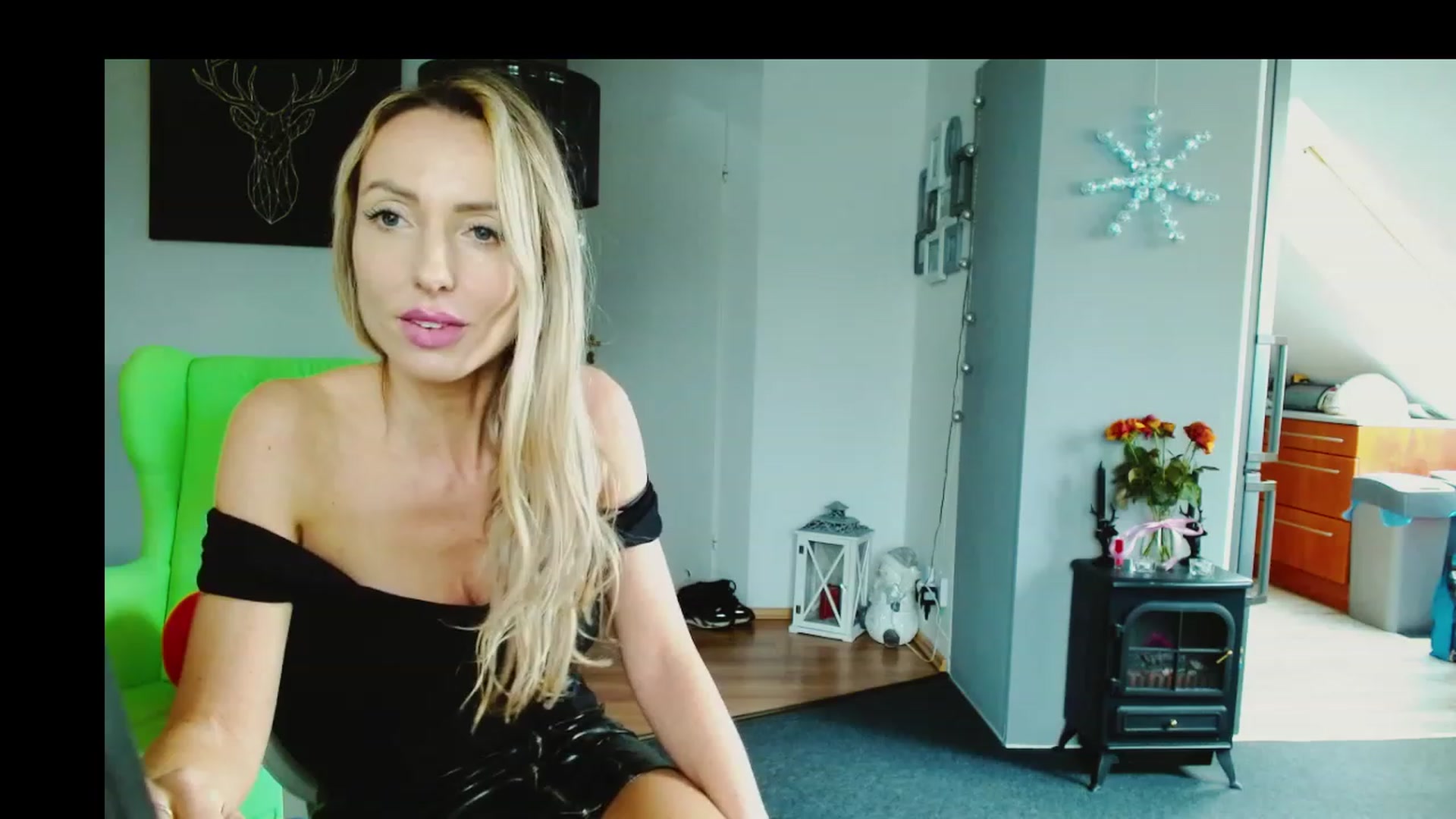 Gallery image thumbnail from SexyEmila's myfreecams stream on, 02/20/2024, 12:46 image 17 of 20