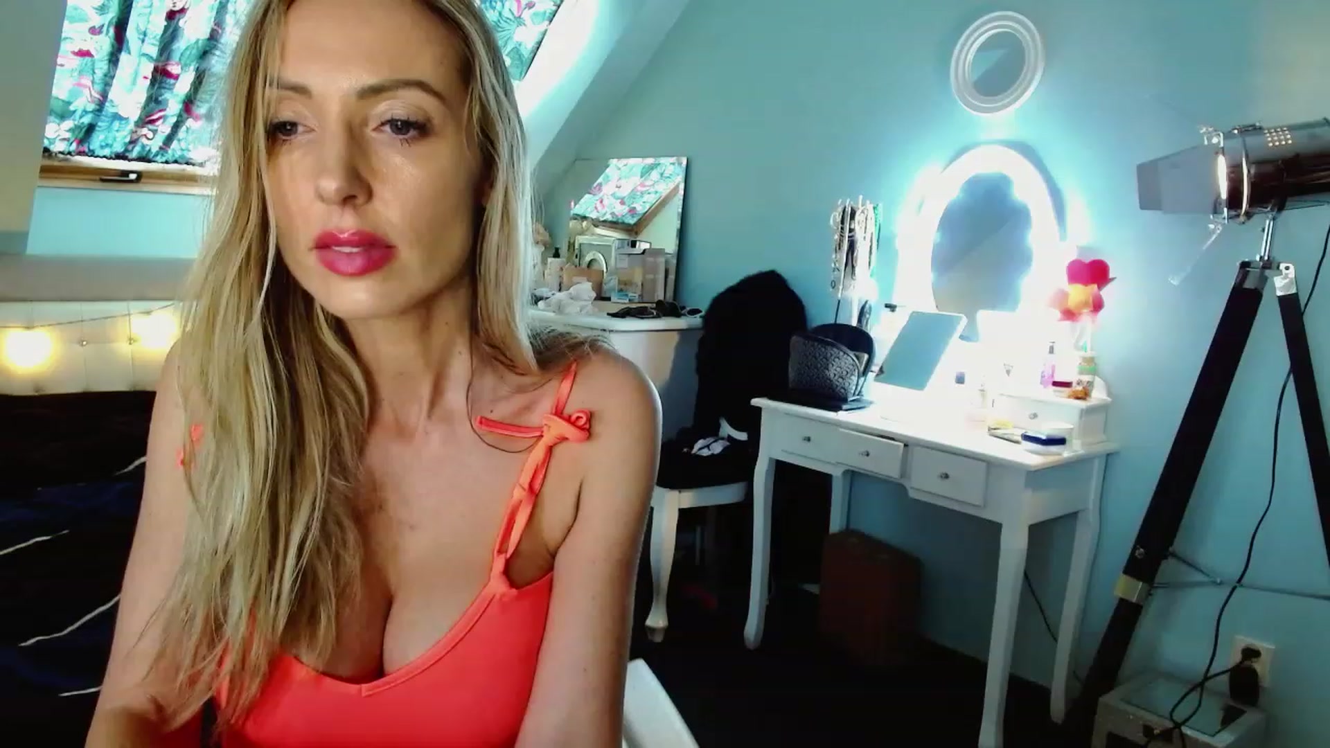 Gallery image thumbnail from SexyEmila's myfreecams stream on, 02/28/2024, 11:21 image 20 of 20