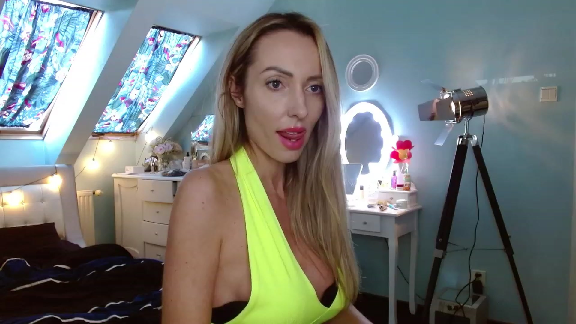 Gallery image thumbnail from SexyEmila's myfreecams stream on, 02/29/2024, 12:30 image 7 of 20