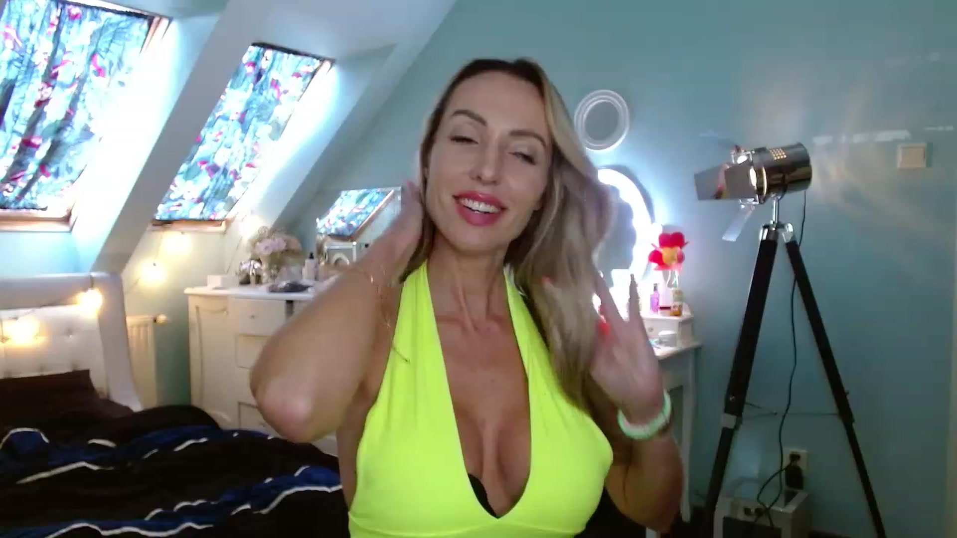 Gallery image thumbnail from SexyEmila's myfreecams stream on, 02/29/2024, 13:42 image 9 of 20
