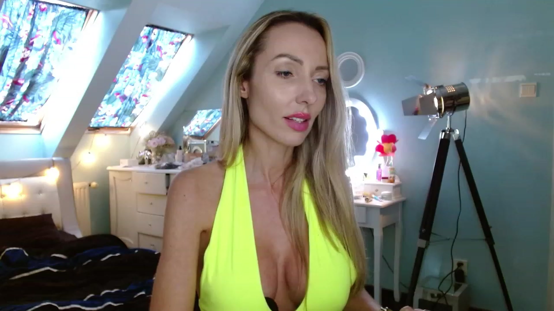 Gallery image thumbnail from SexyEmila's myfreecams stream on, 02/29/2024, 13:42 image 7 of 20