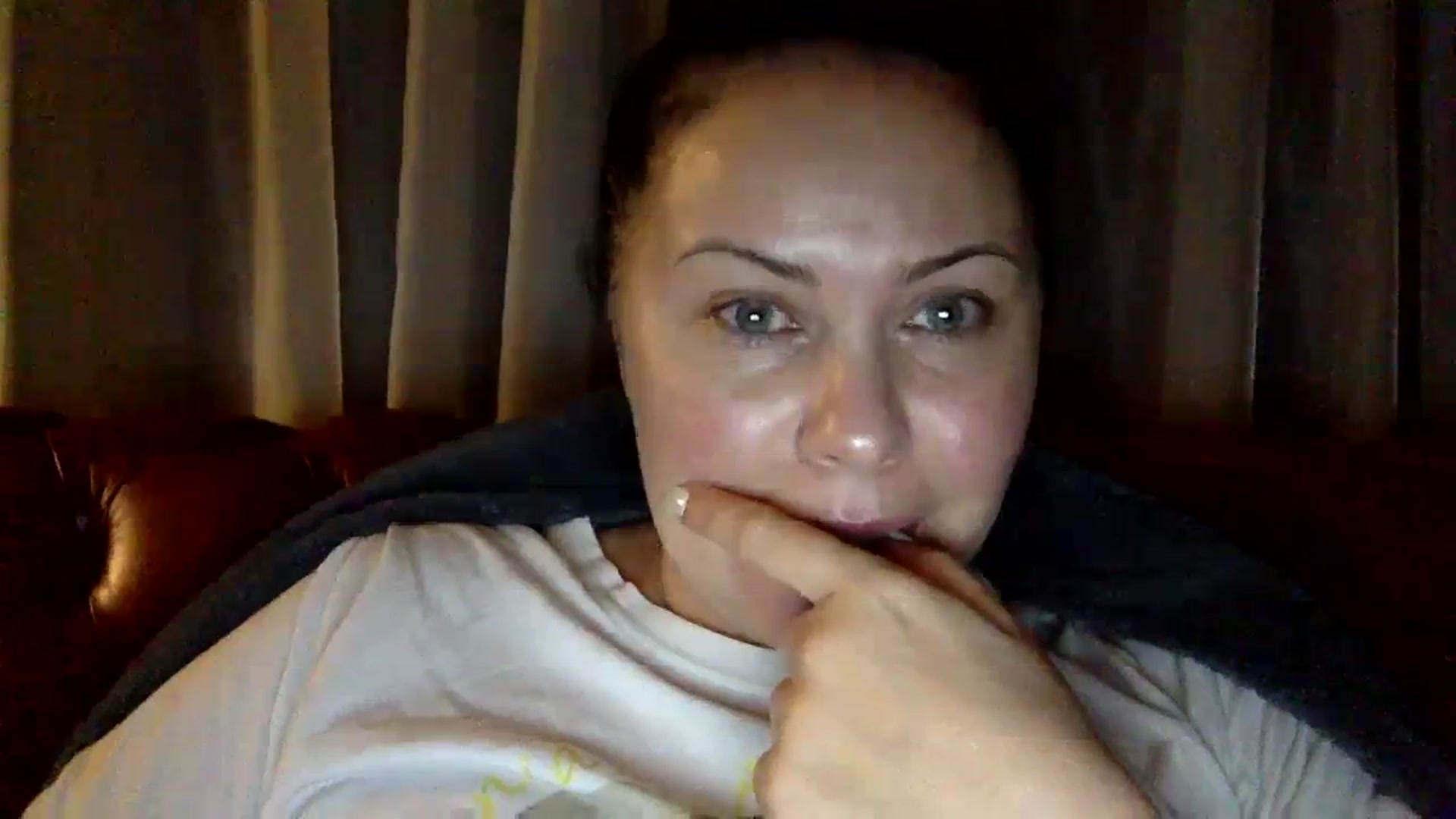 Gallery image thumbnail from SexyFallon's myfreecams stream on, 11/20/2023, 19:43 image 14 of 20