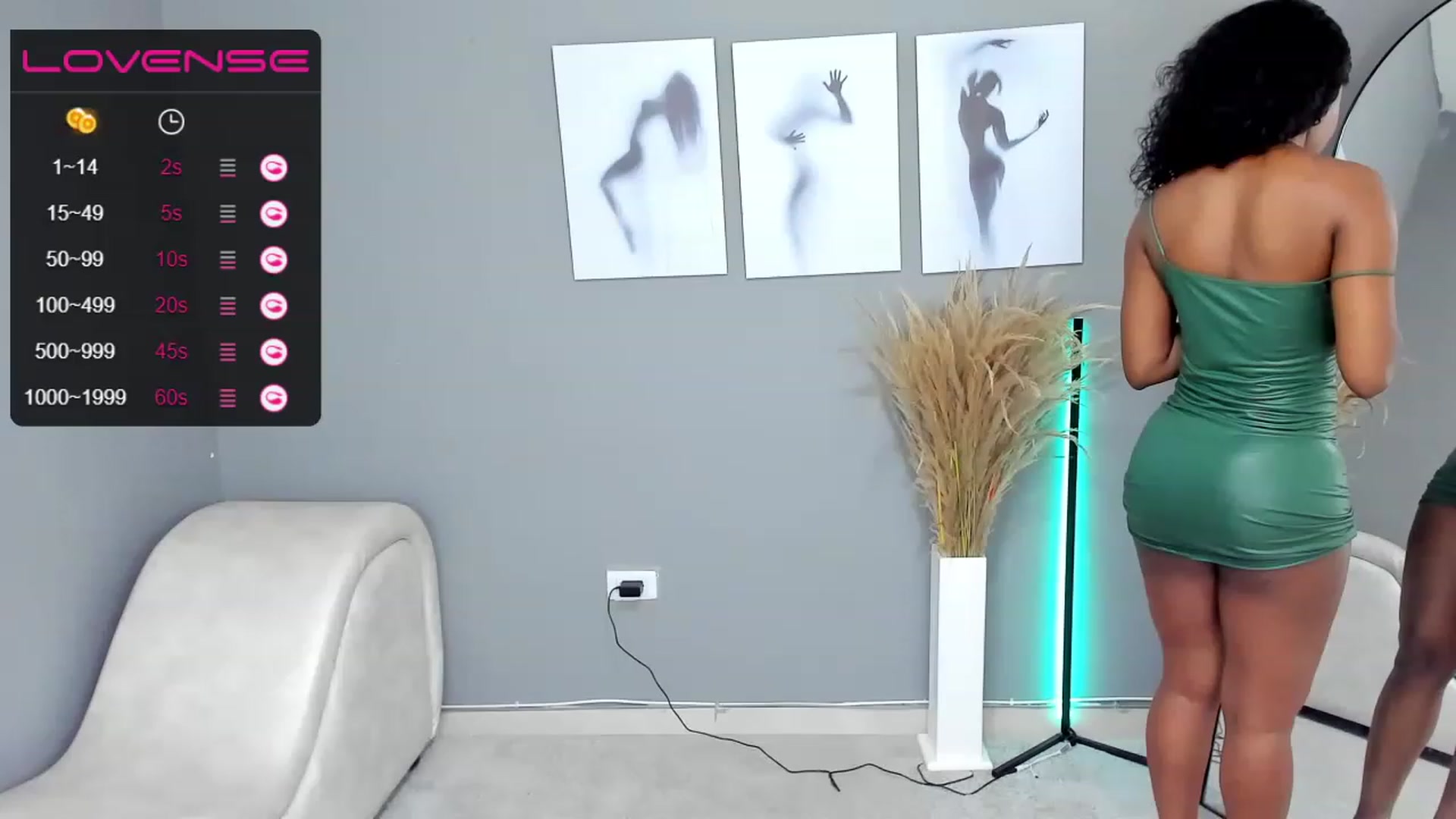 Gallery image thumbnail from SexyGirll_'s myfreecams stream on, 03/18/2023, 22:38 image 13 of 20