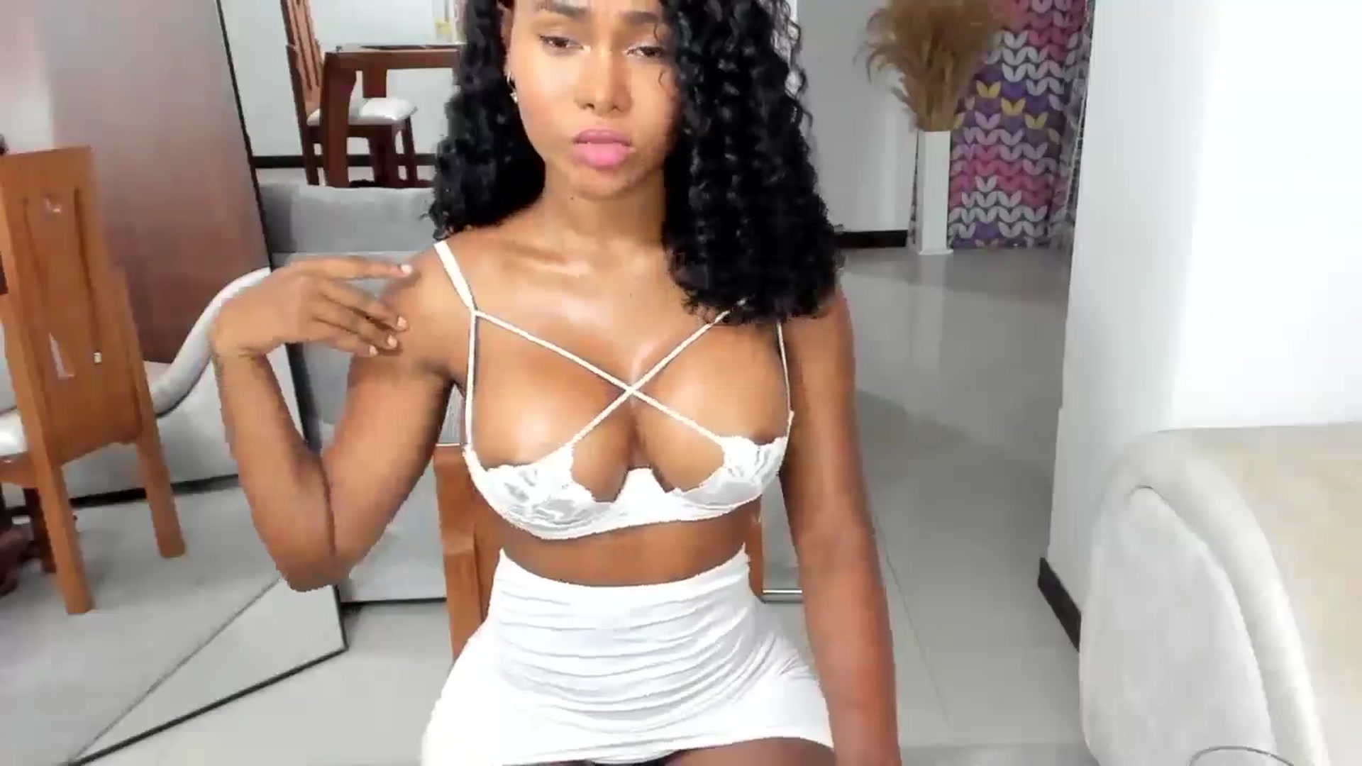 Gallery image thumbnail from SexyGirll_'s myfreecams stream on, 09/09/2024, 04:04 image 10 of 20