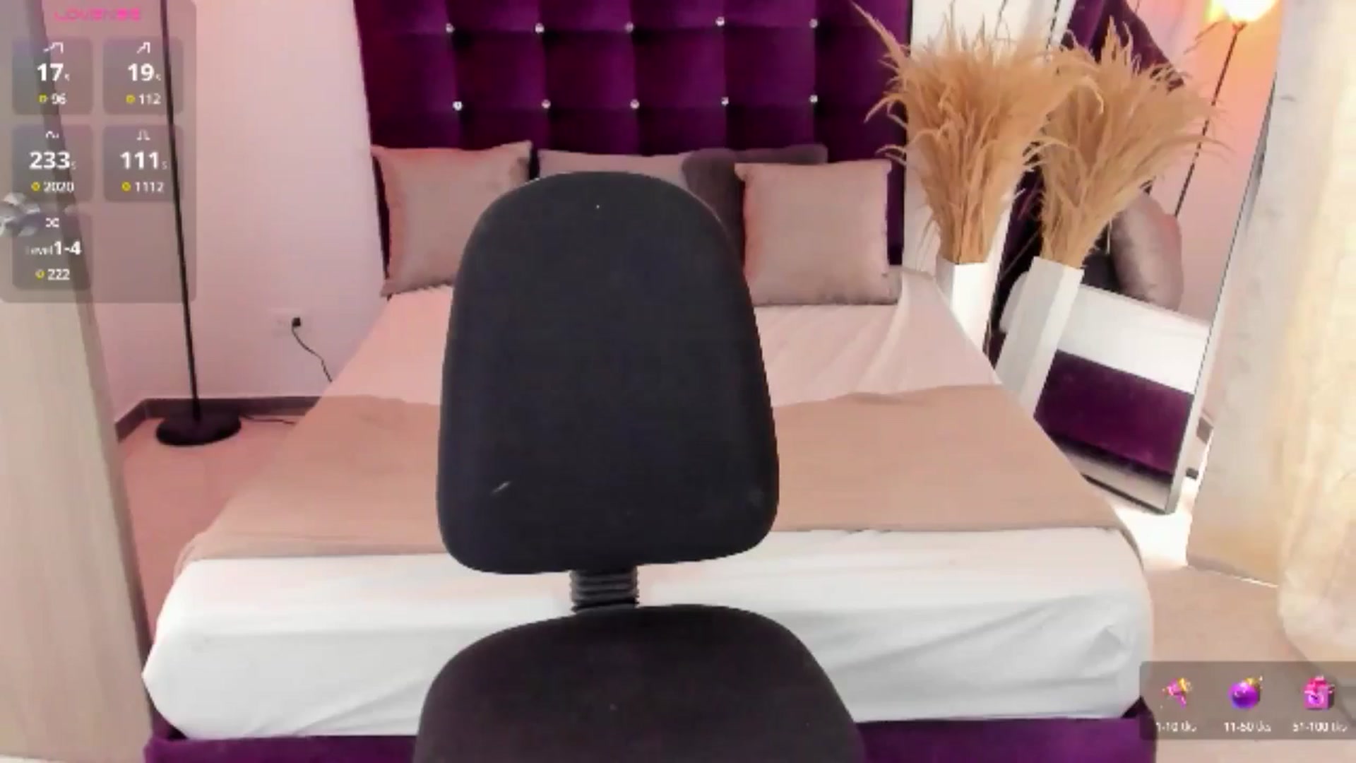 Gallery image thumbnail from SexyGirll_'s myfreecams stream on, 06/03/2025, 19:25 image 9 of 20