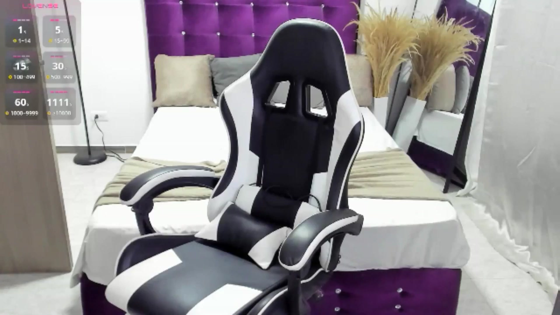 Gallery image thumbnail from SexyGirll_'s myfreecams stream on, 06/15/2025, 06:32 image 13 of 20