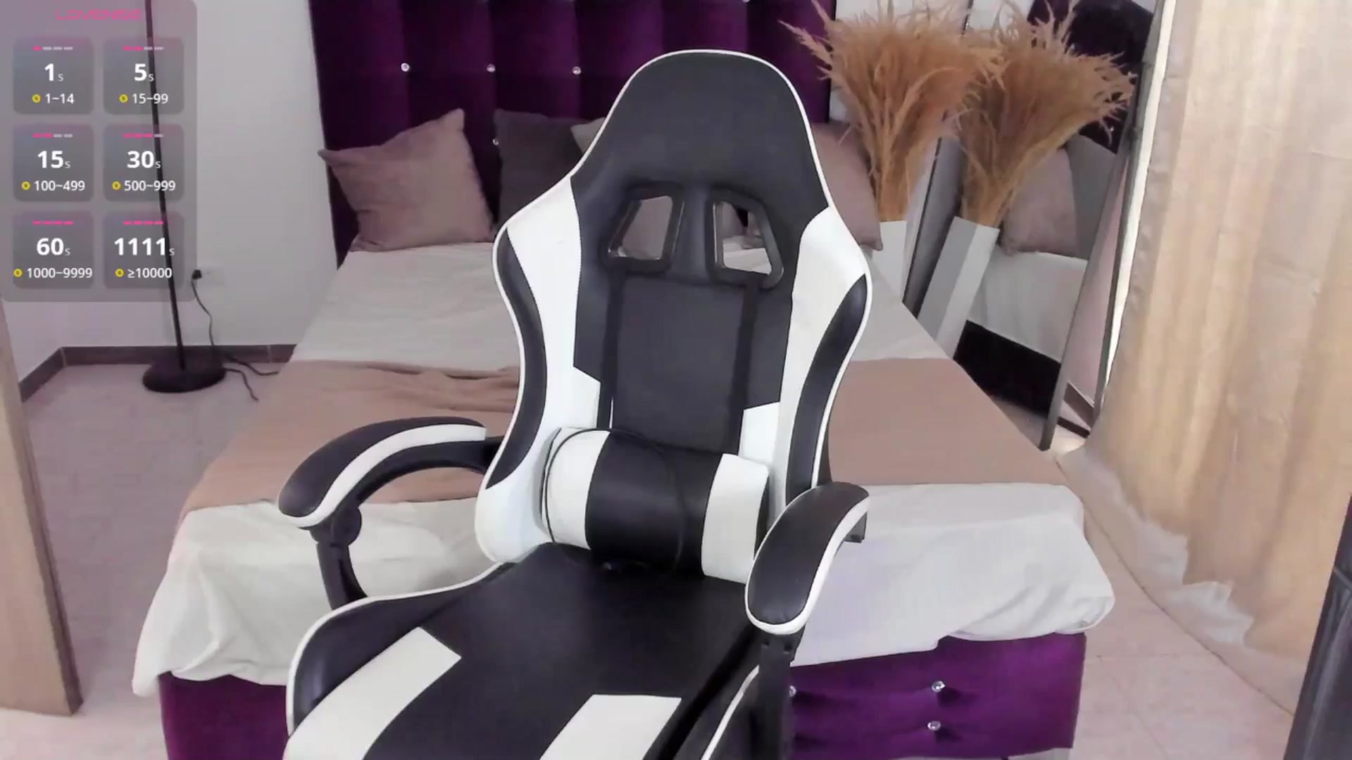 Gallery image thumbnail from SexyGirll_'s myfreecams stream on, 06/20/2025, 20:45 image 19 of 20