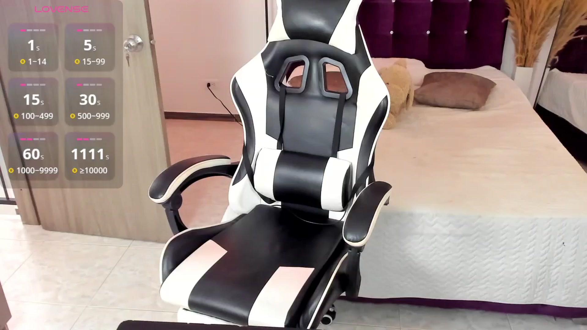 Gallery image thumbnail from SexyGirll_'s myfreecams stream on, 11/28/2025, 19:20 image 6 of 20
