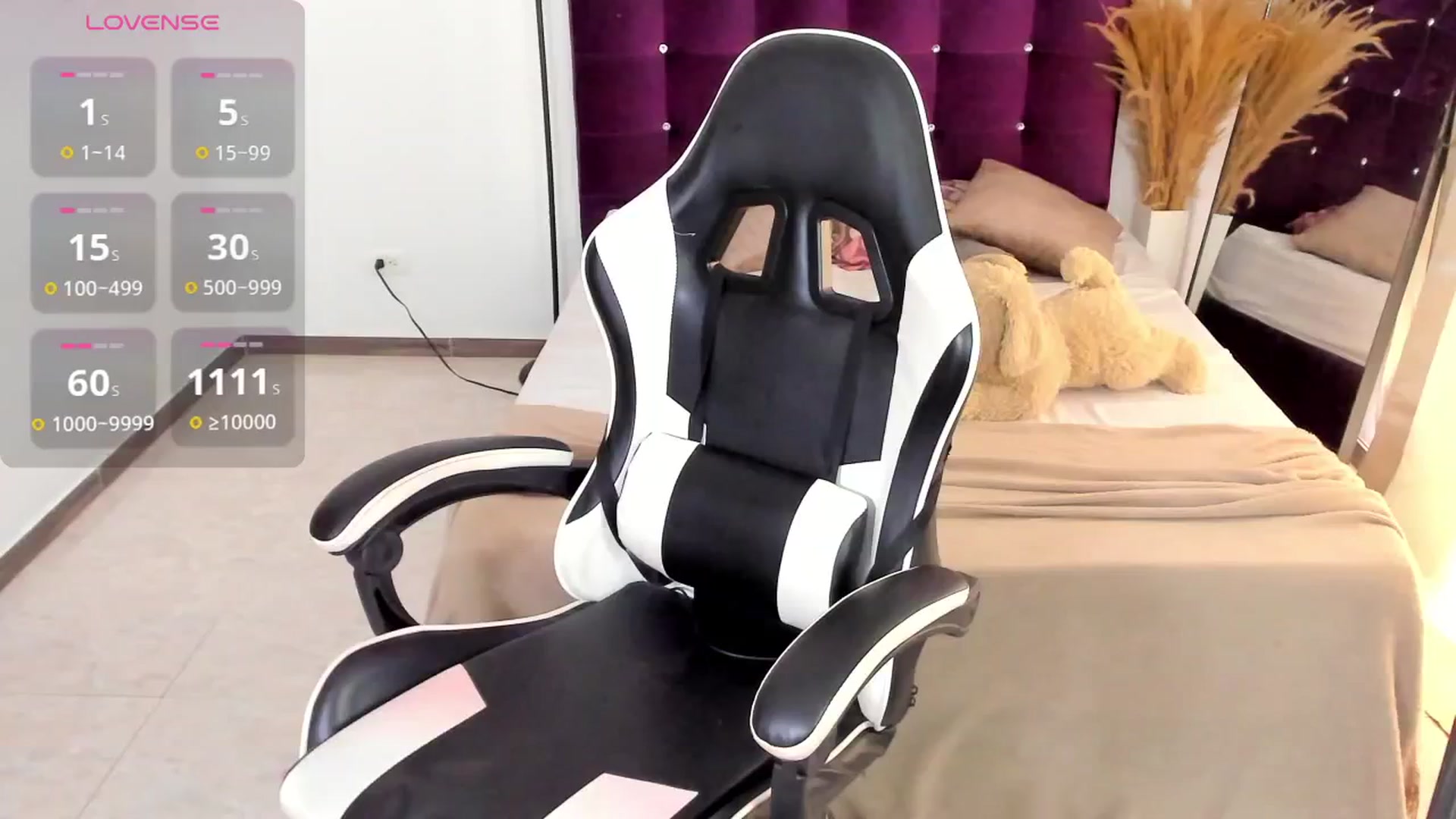 Gallery image thumbnail from SexyGirll_'s myfreecams stream on, 12/06/2025, 18:31 image 16 of 20