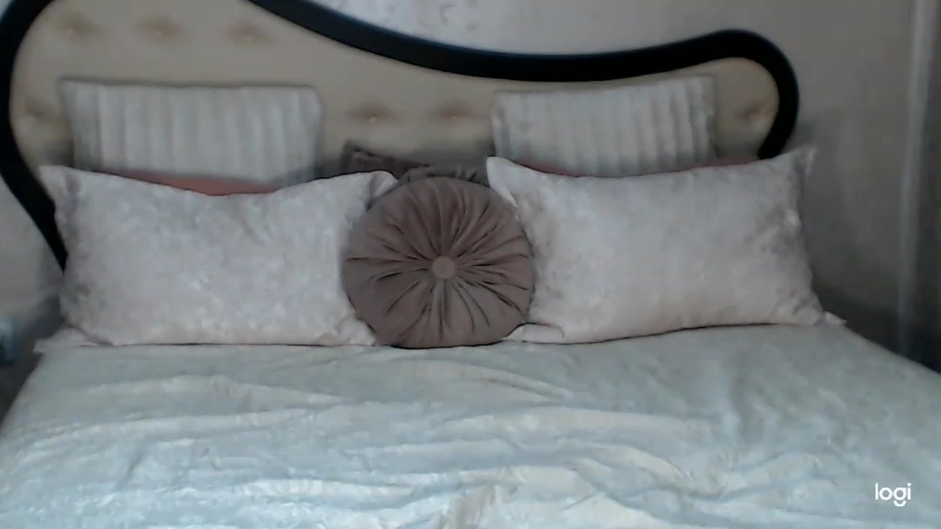Gallery image thumbnail from SexyIceCreeam's myfreecams stream on, 02/09/2023, 04:30 image 6 of 20