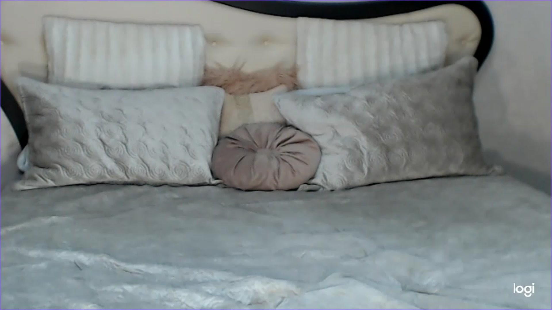 Gallery image thumbnail from SexyIceCreeam's myfreecams stream on, 05/11/2023, 04:42 image 11 of 20