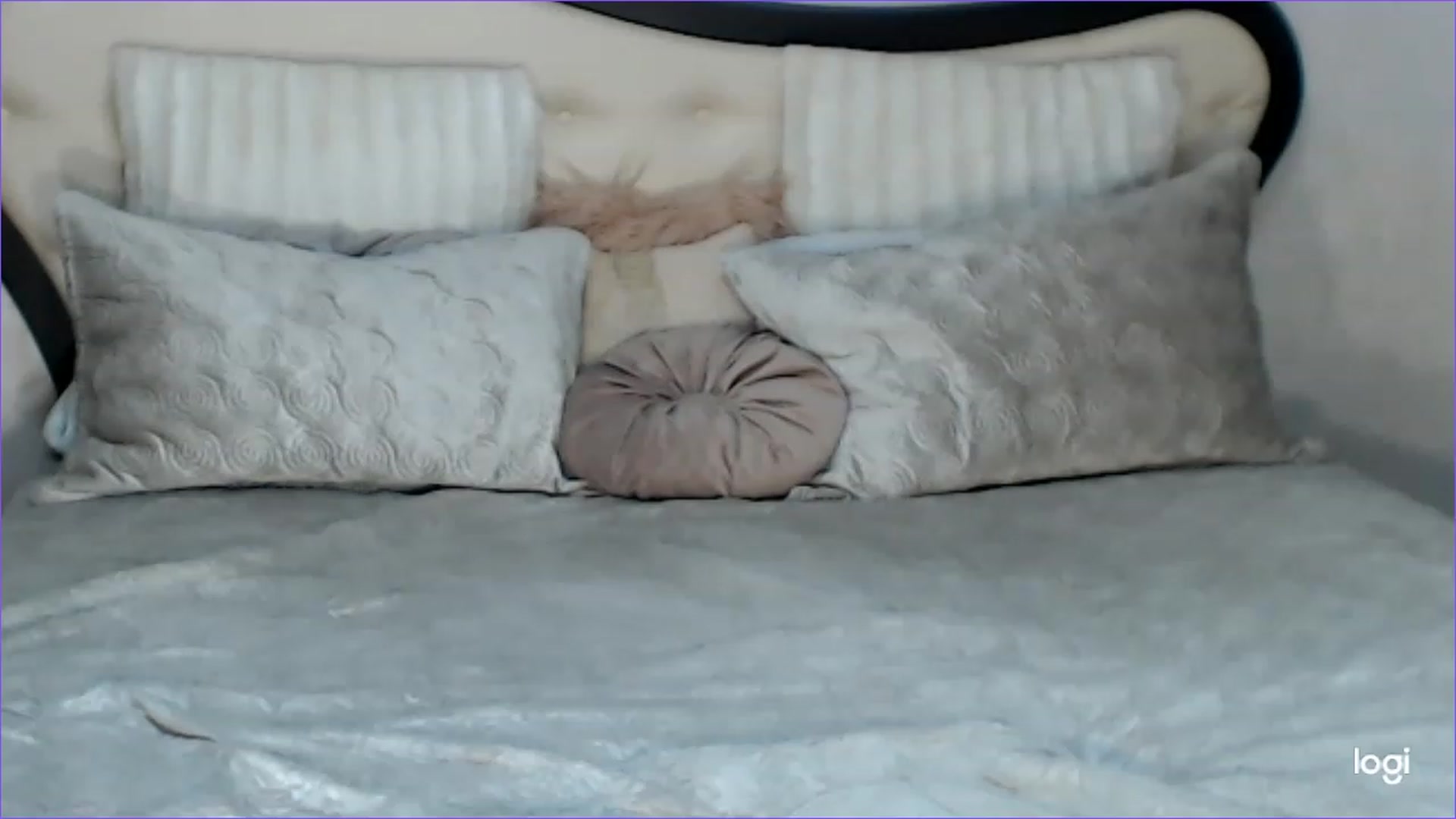 Gallery image thumbnail from SexyIceCreeam's myfreecams stream on, 05/11/2023, 04:42 image 19 of 20